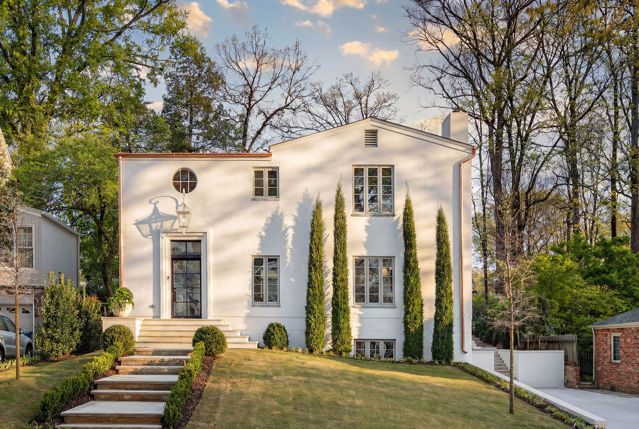 419 Brentwood Drive NE