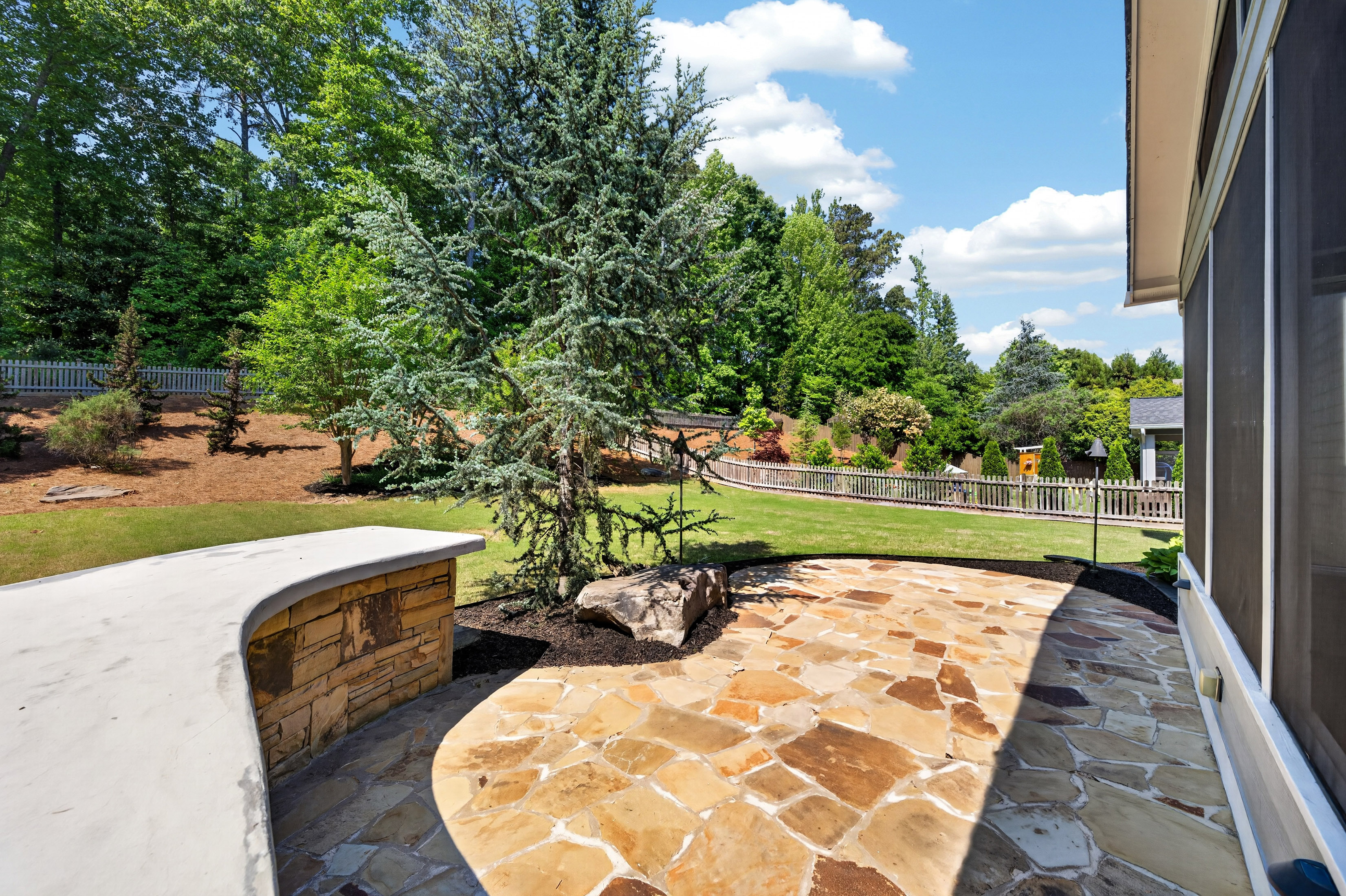 4222 Hill House Road SW