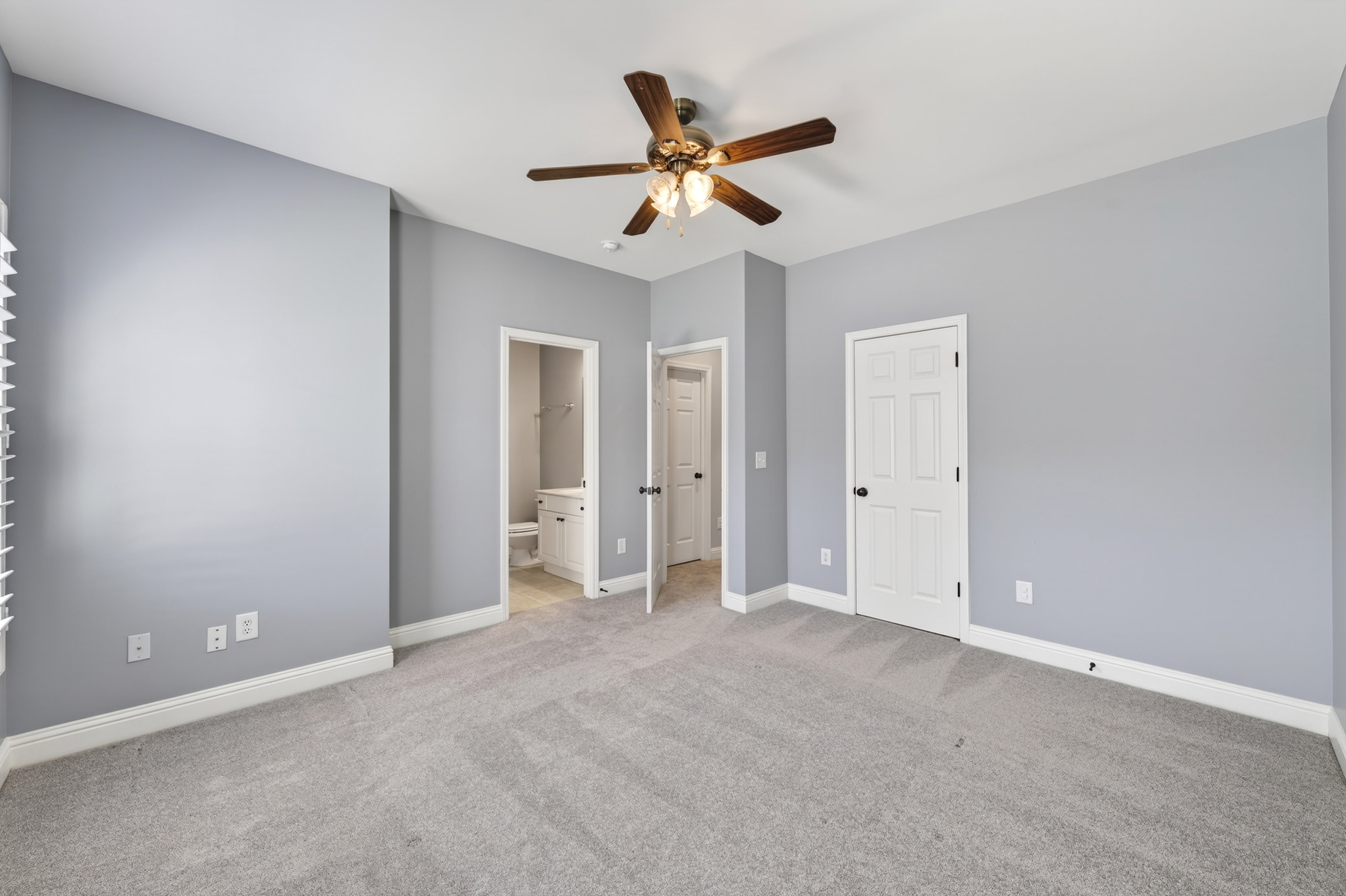 4222 Hill House Road SW