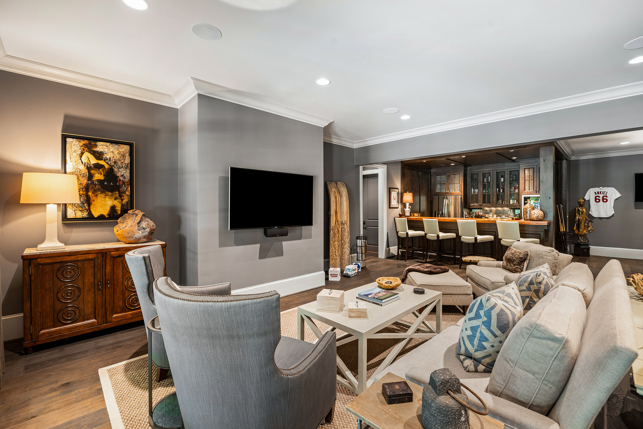 820 Loridans Drive NE