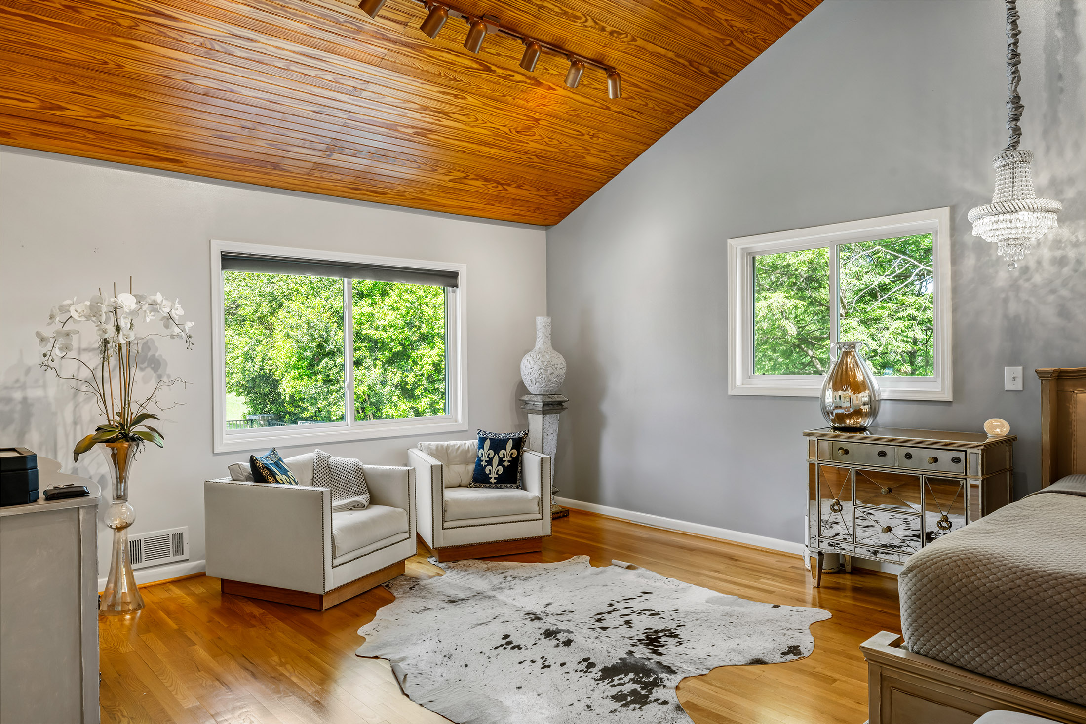132 Laurel Drive NE