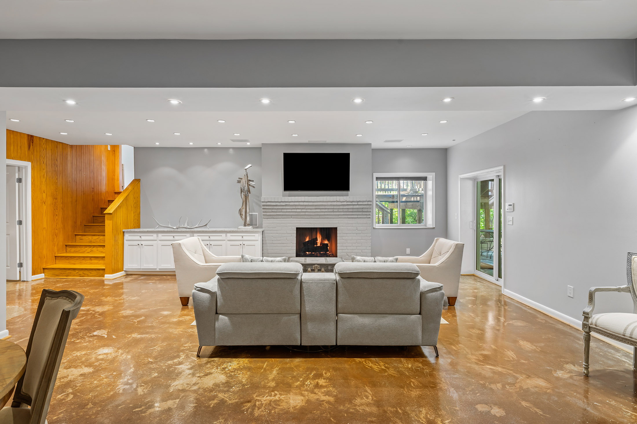 132 Laurel Drive NE