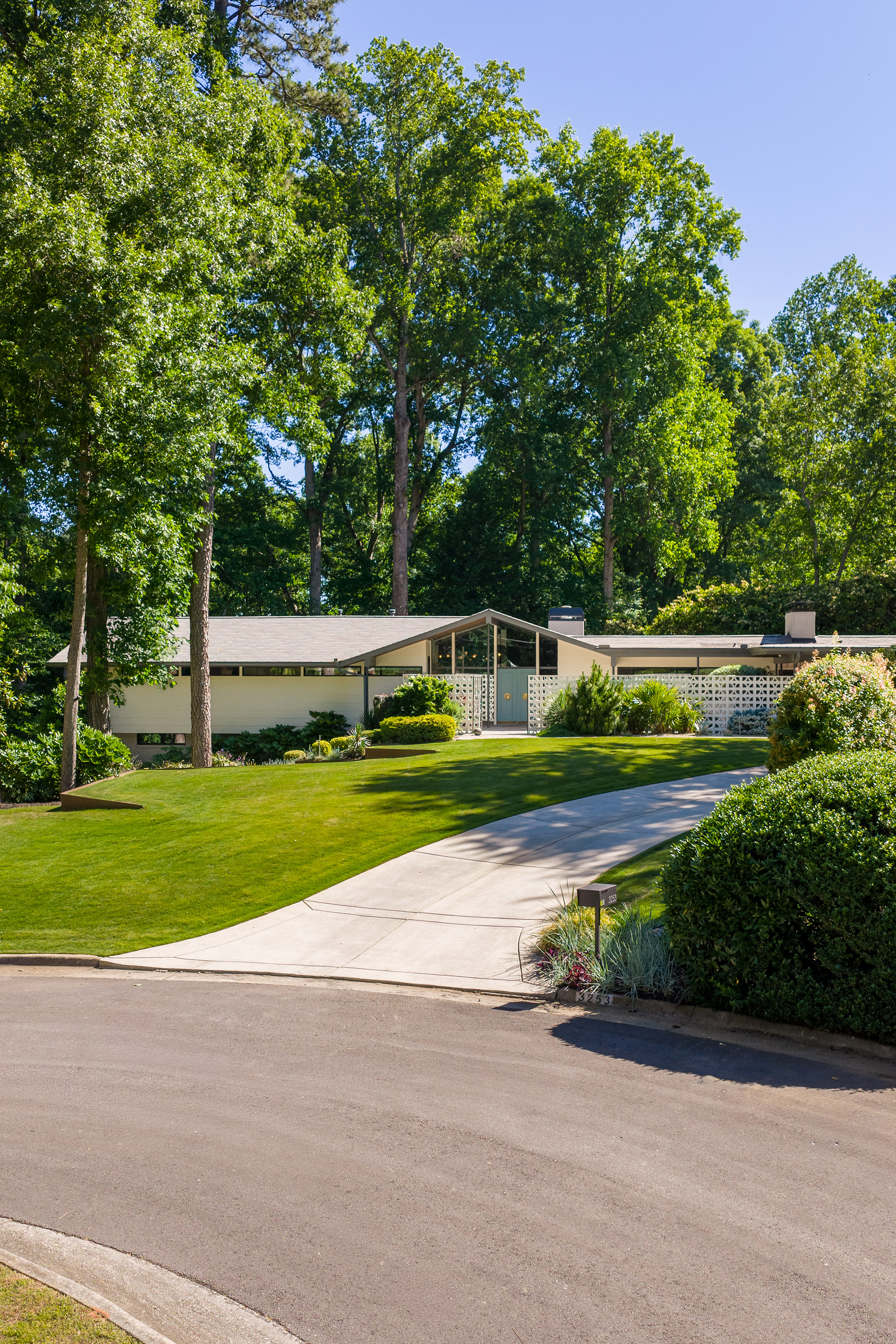 3253 Rilman Drive NW
