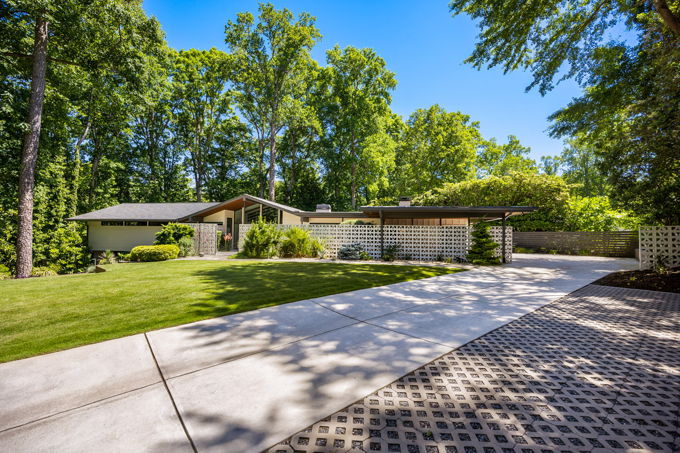 3253 Rilman Drive NW