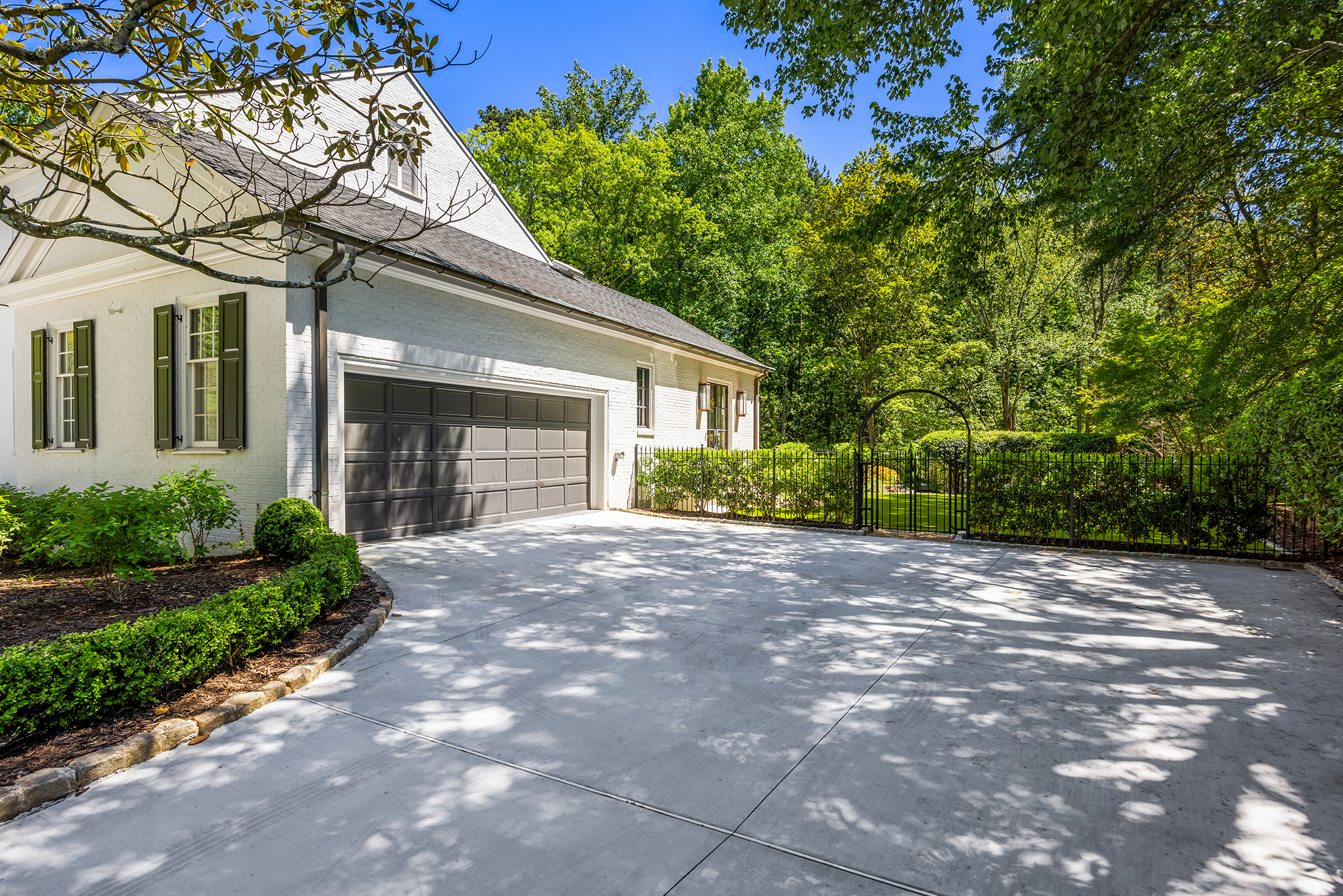 3216 Glen Arden Drive NW