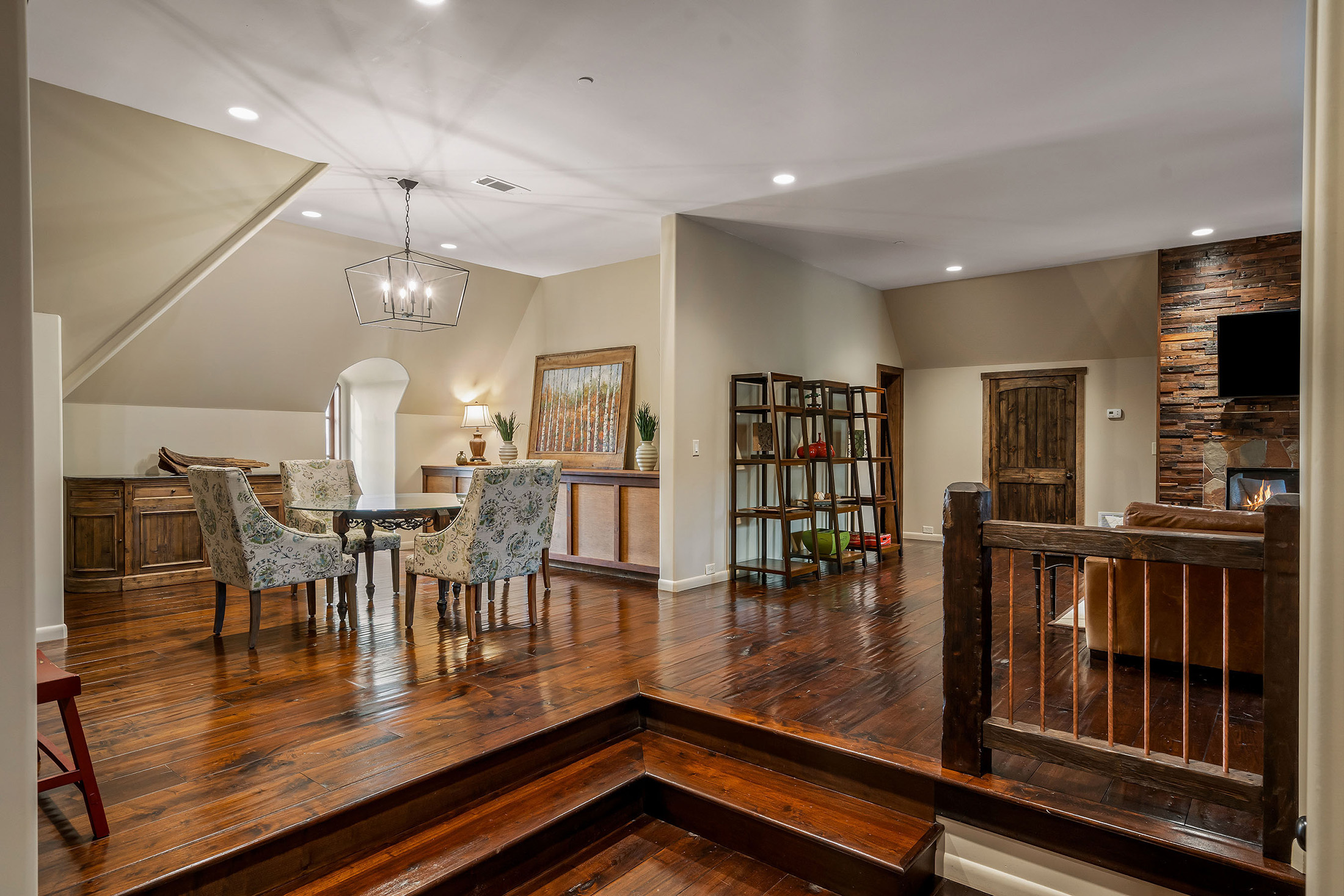 550 Blue Heron Way