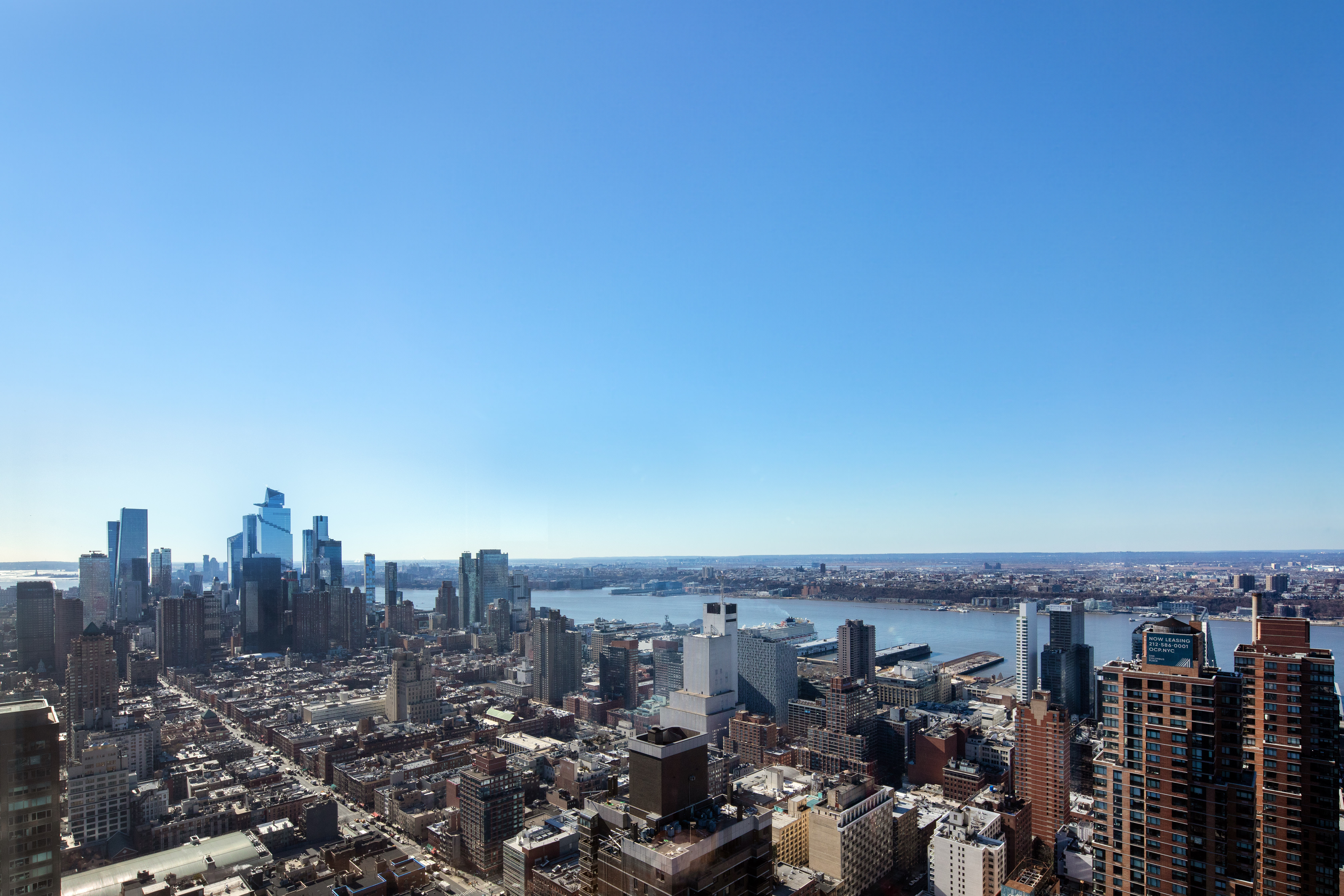 25 Columbus Circle 70A