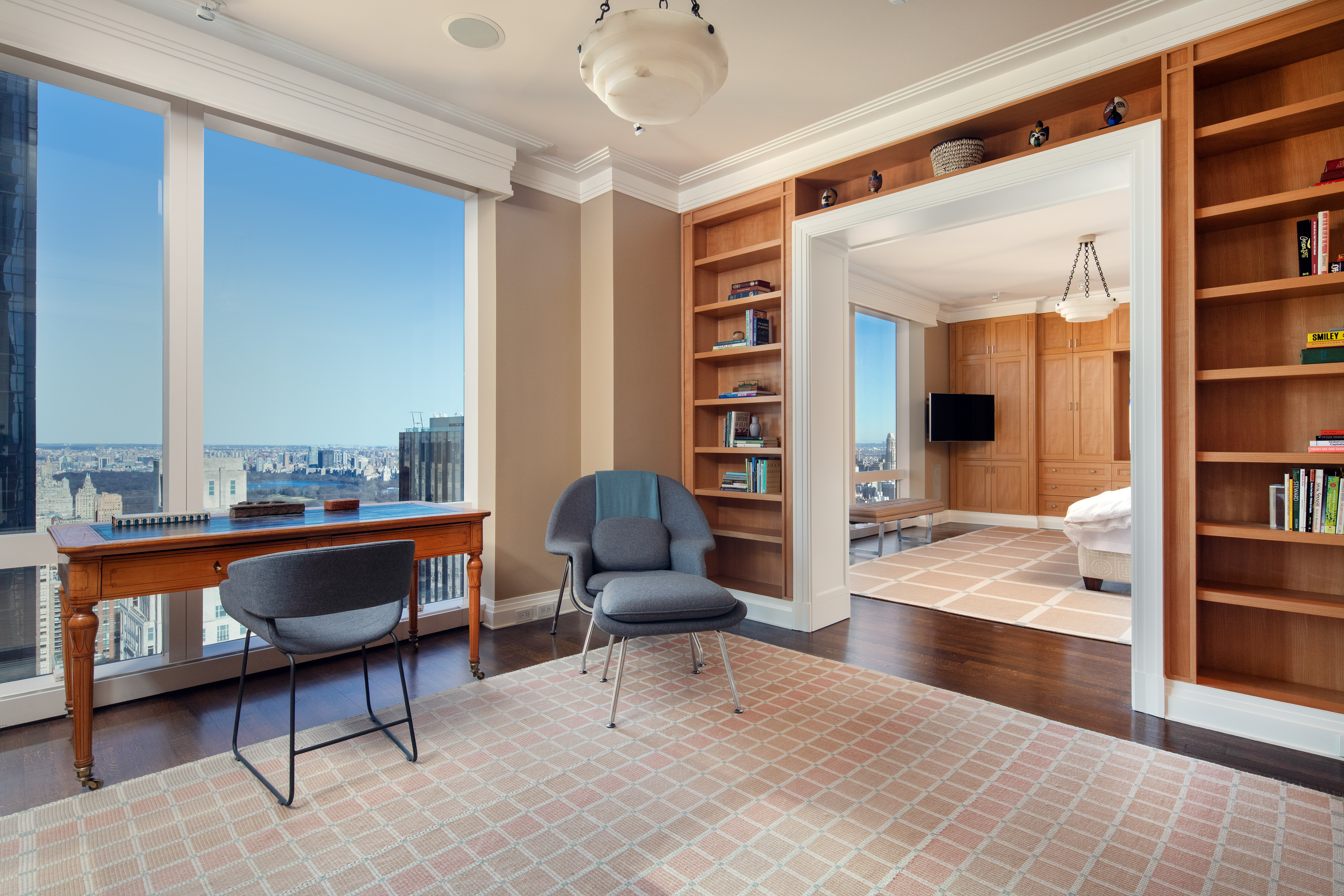 25 Columbus Circle 70A