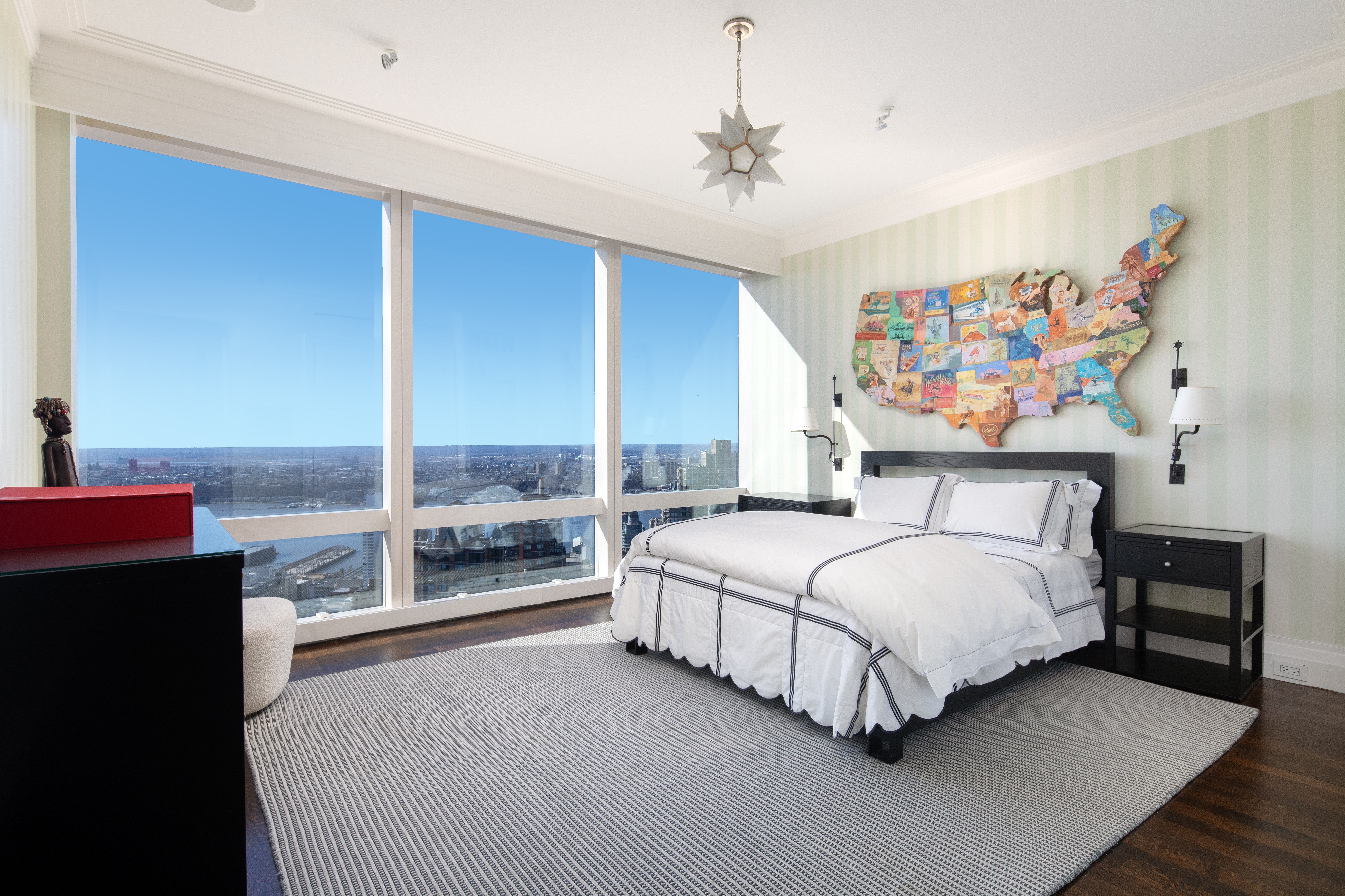 25 Columbus Circle 70A