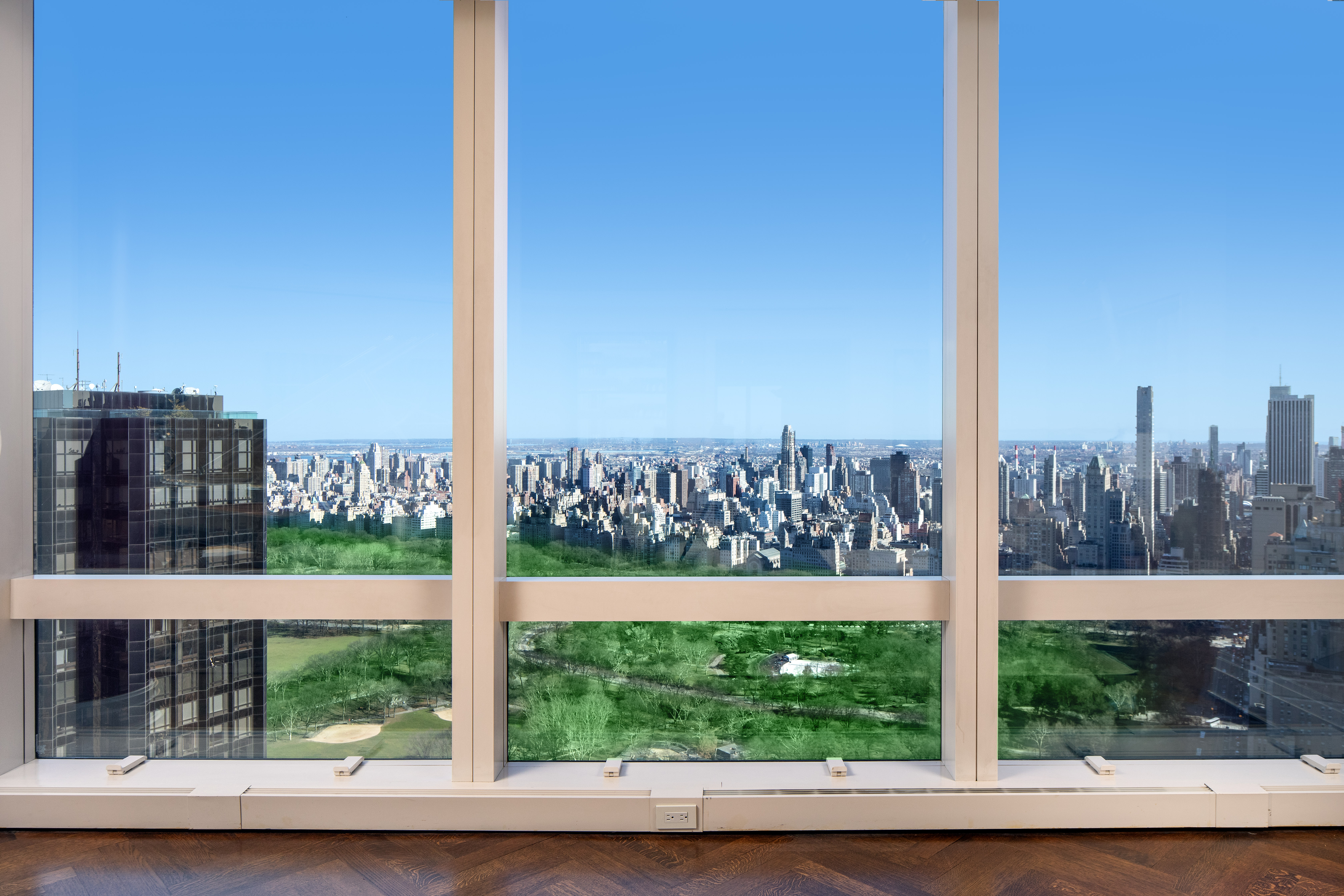 25 Columbus Circle 70A