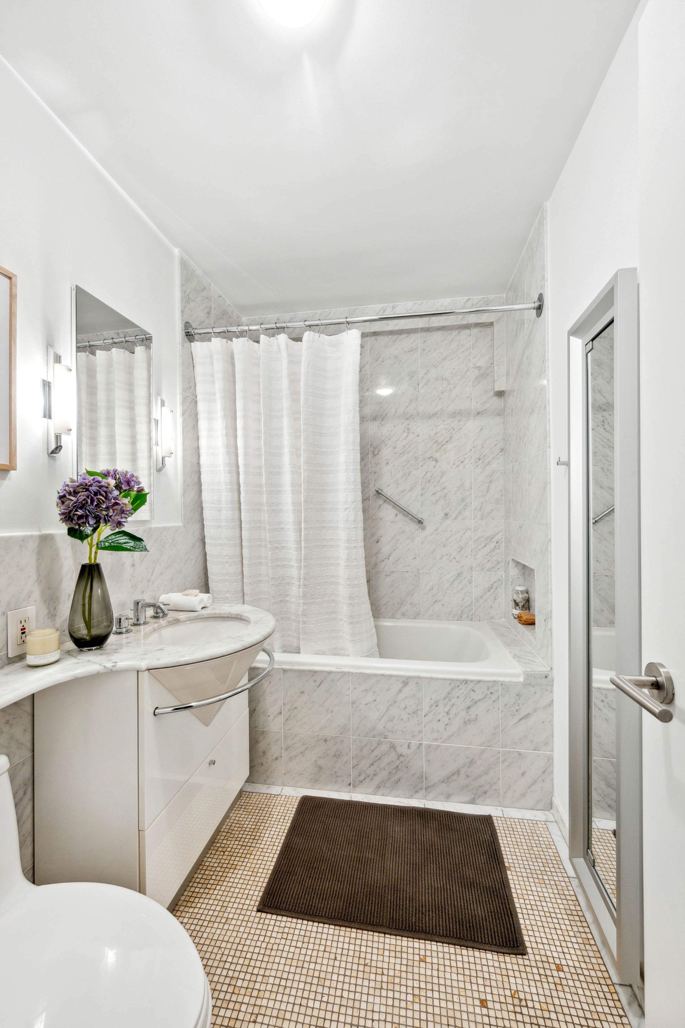870 Fifth Avenue 7A