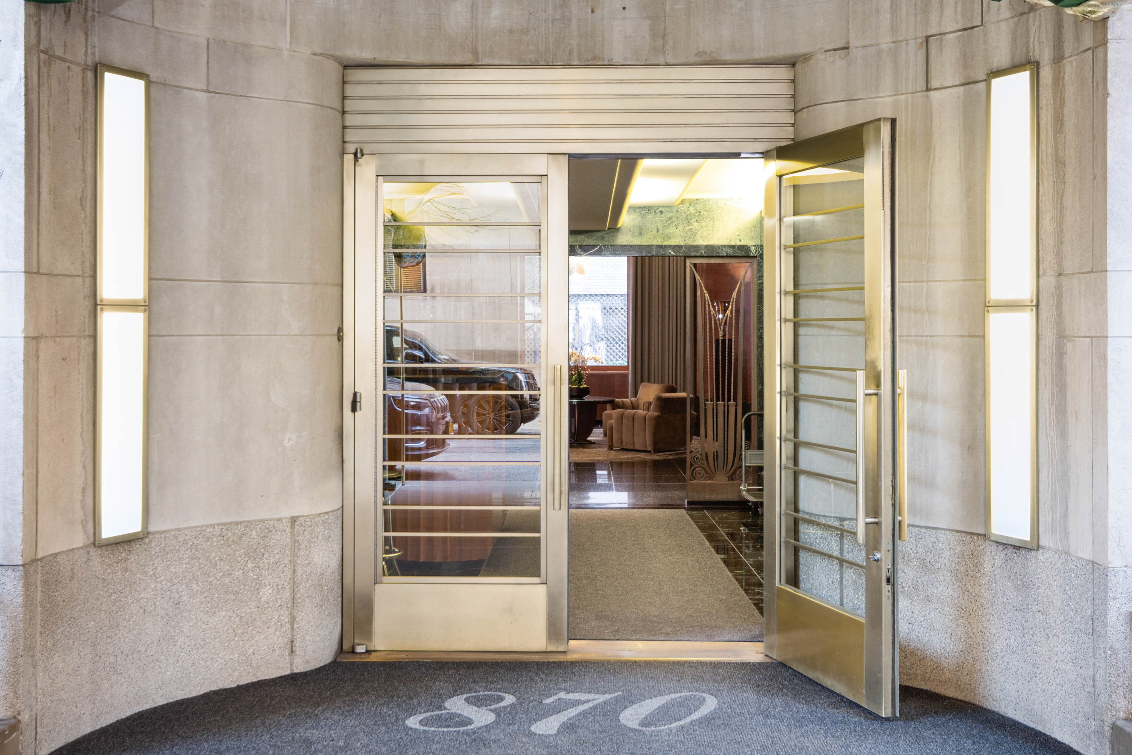 870 Fifth Avenue 7A