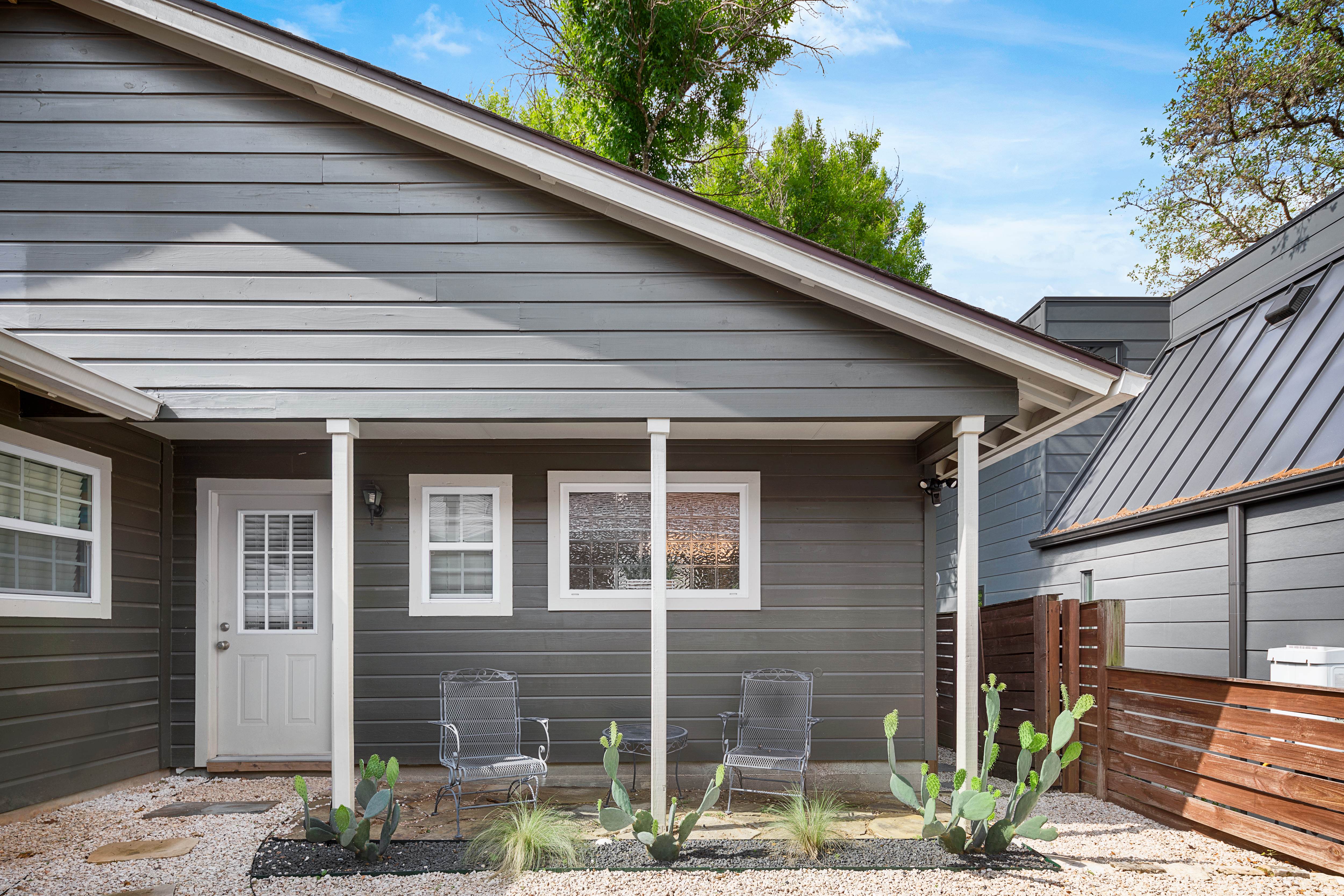 203 El Paso Street