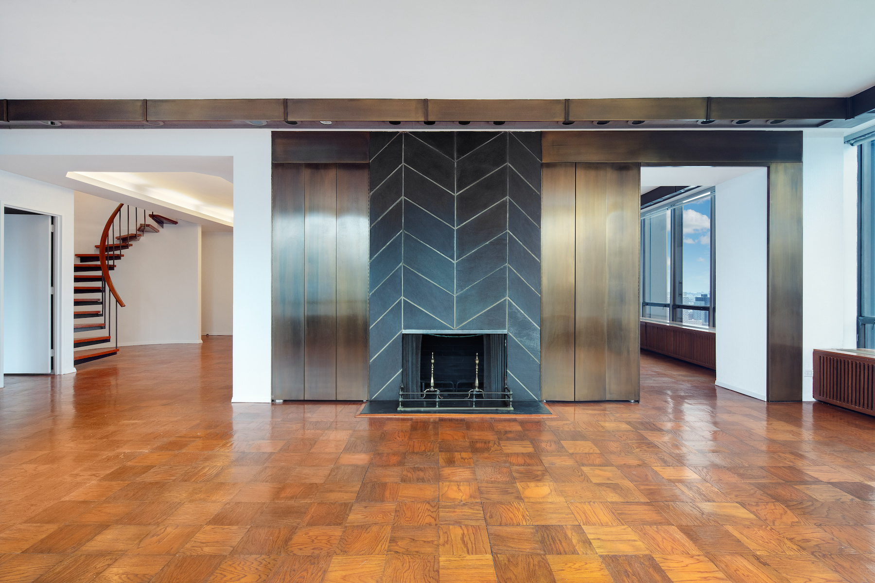 860 United Nations Plaza Penthouse 37E