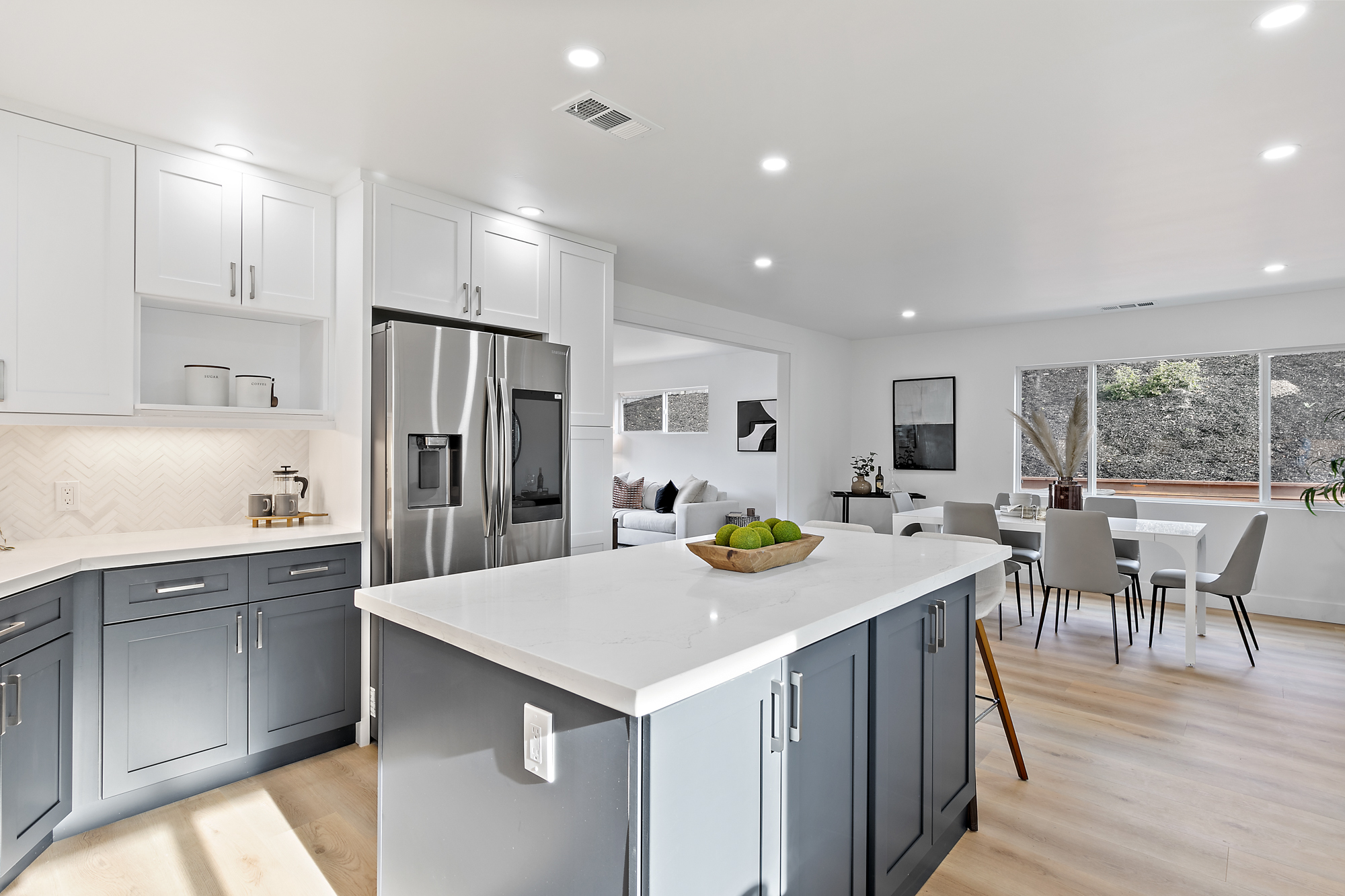 1960 Los Altos Drive 