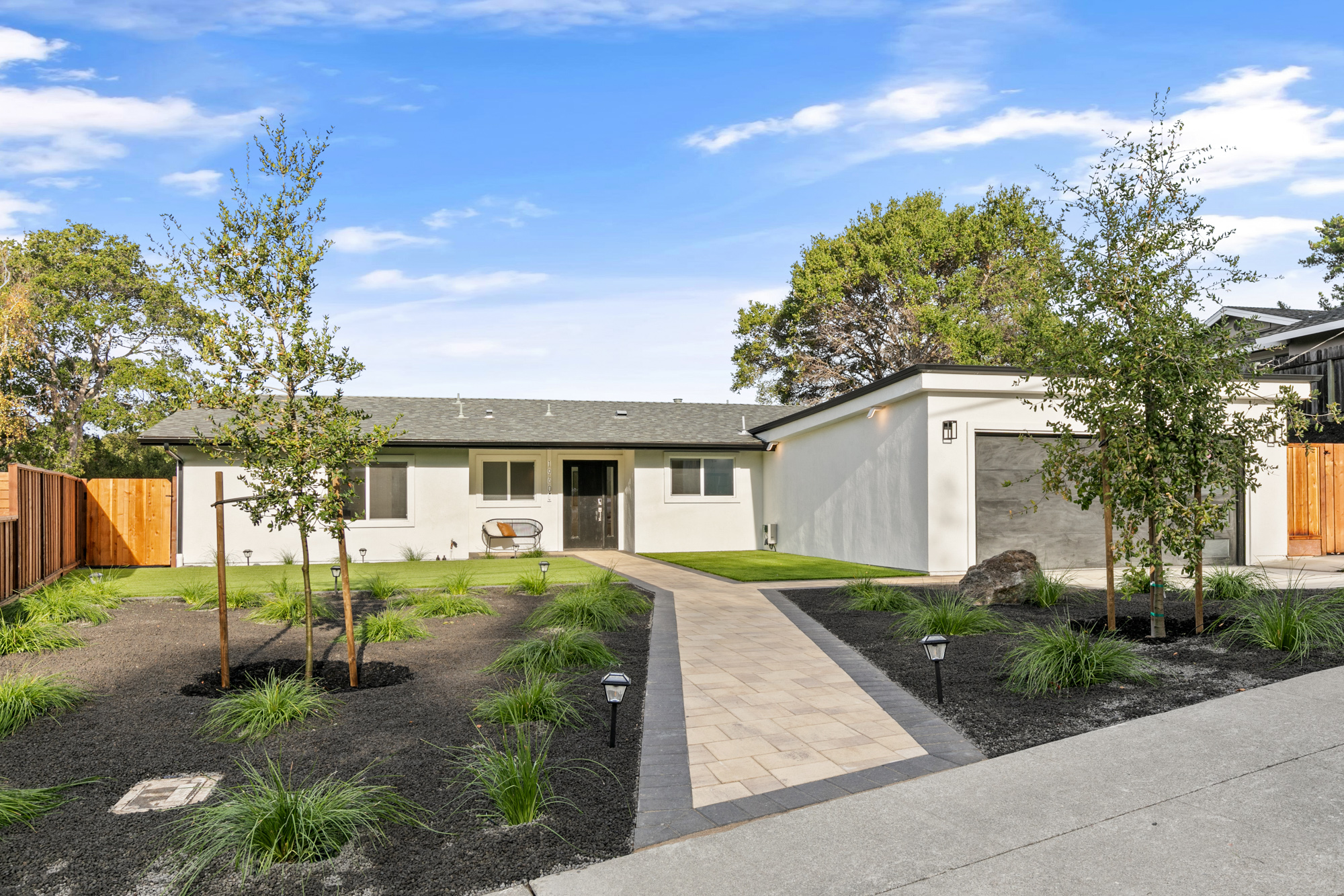 1960 Los Altos Drive 