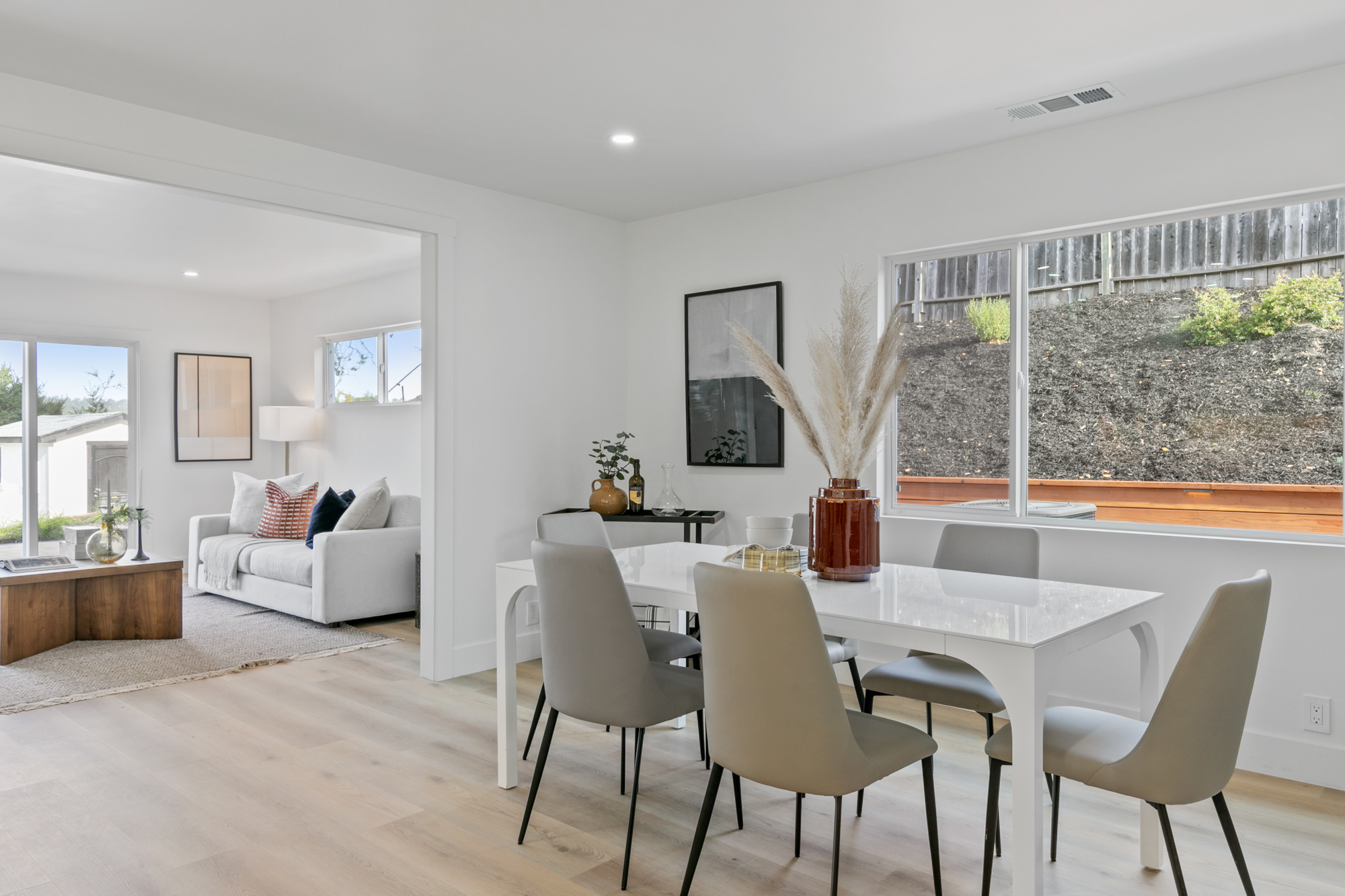 1960 Los Altos Drive 