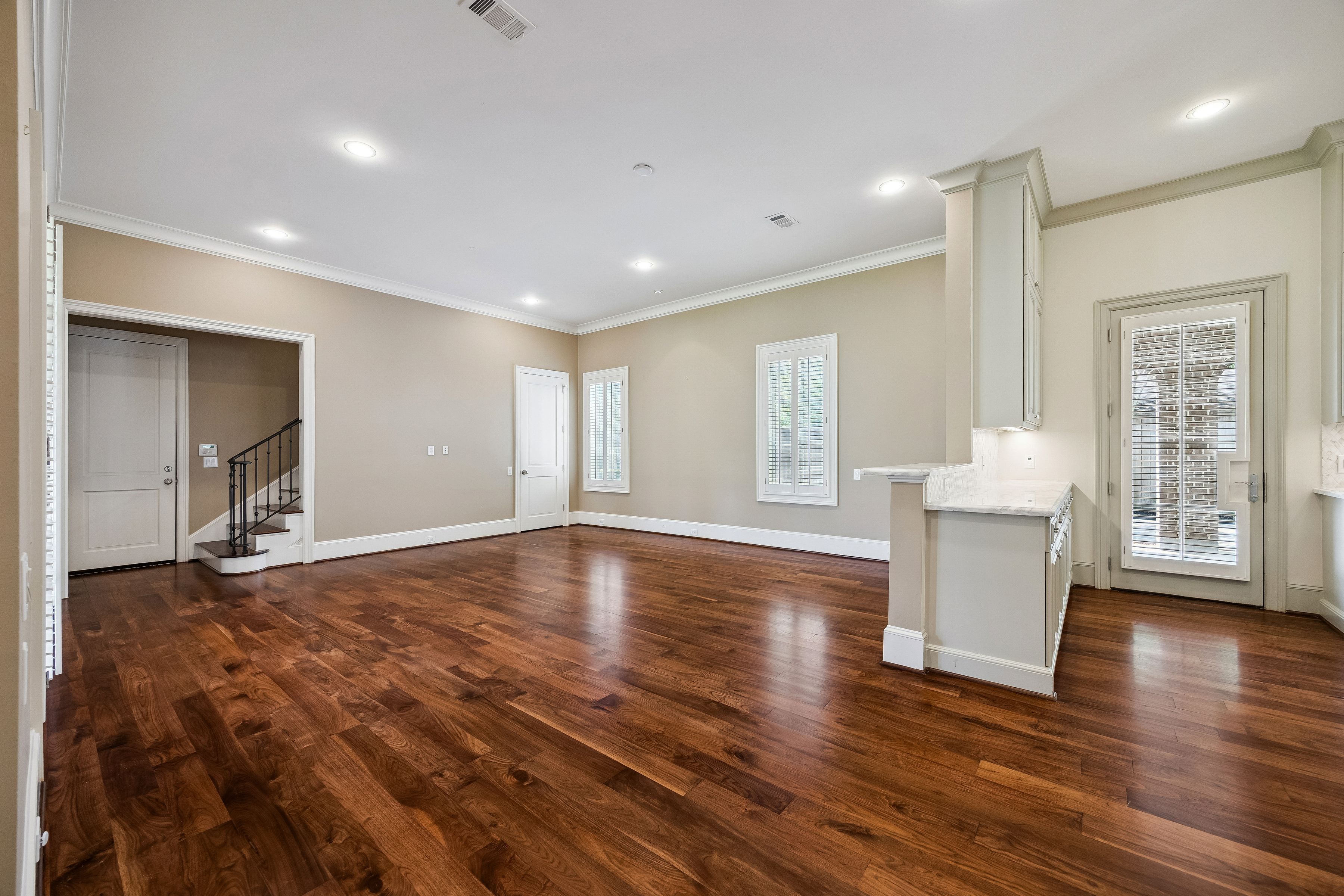 4005 Piping Rock Lane 