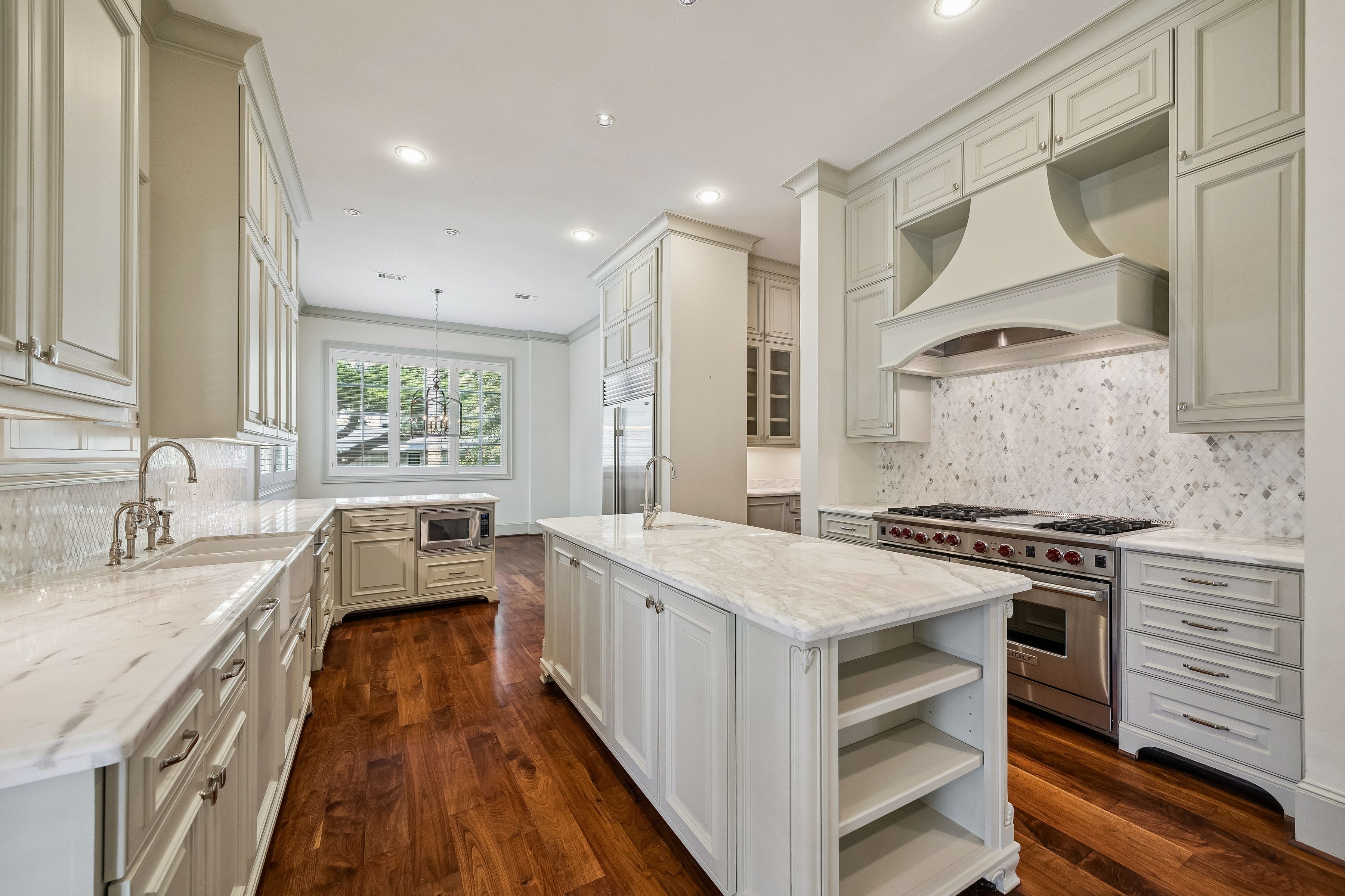 4005 Piping Rock Lane 