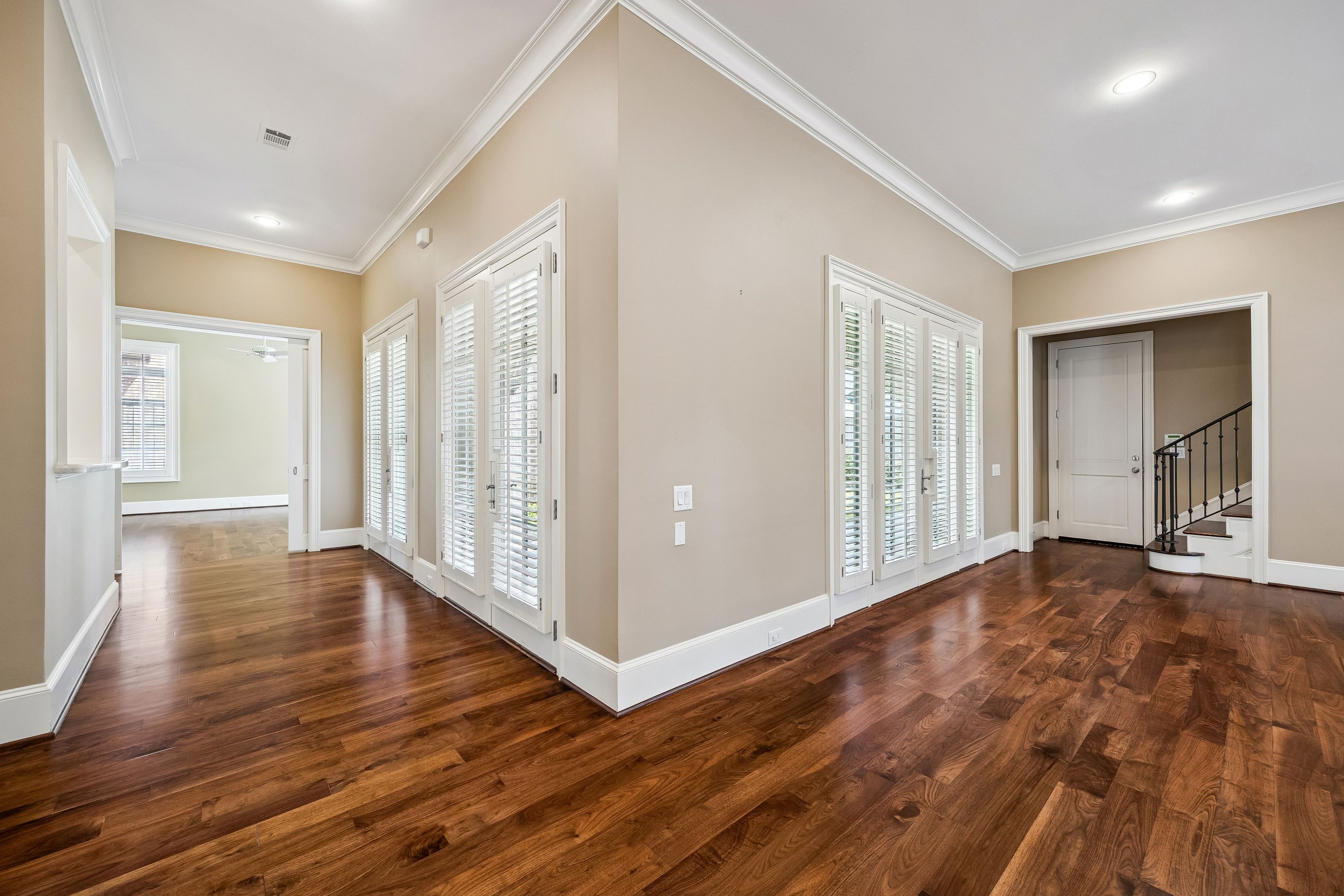 4005 Piping Rock Lane 