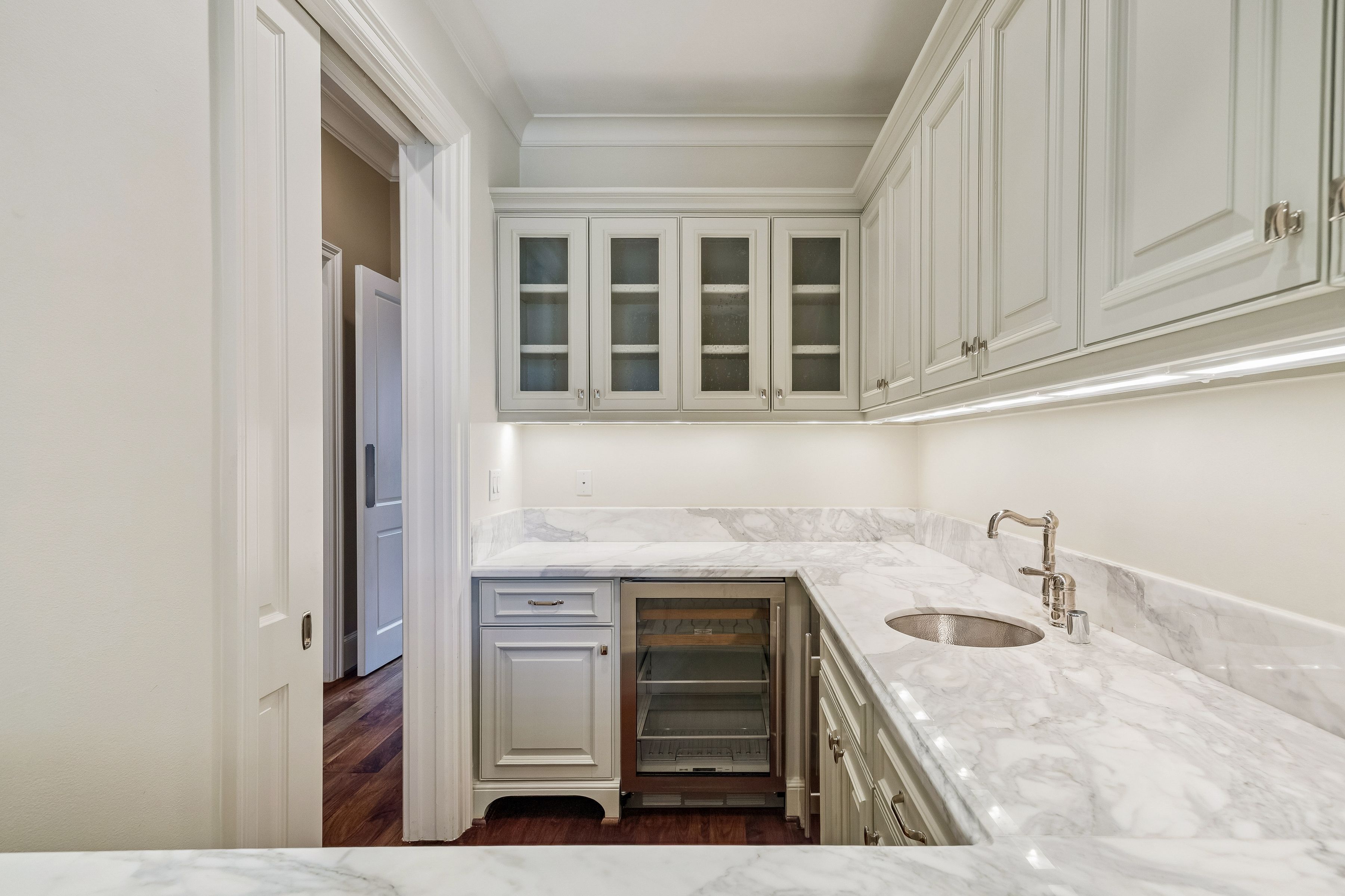 4005 Piping Rock Lane 