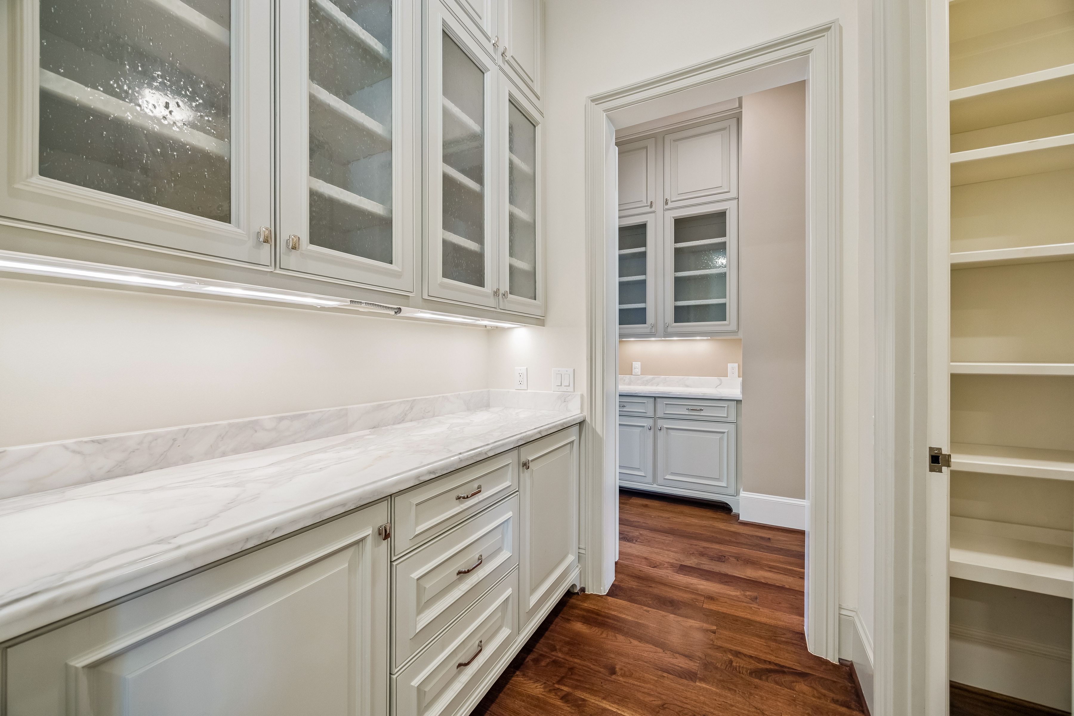 4005 Piping Rock Lane 