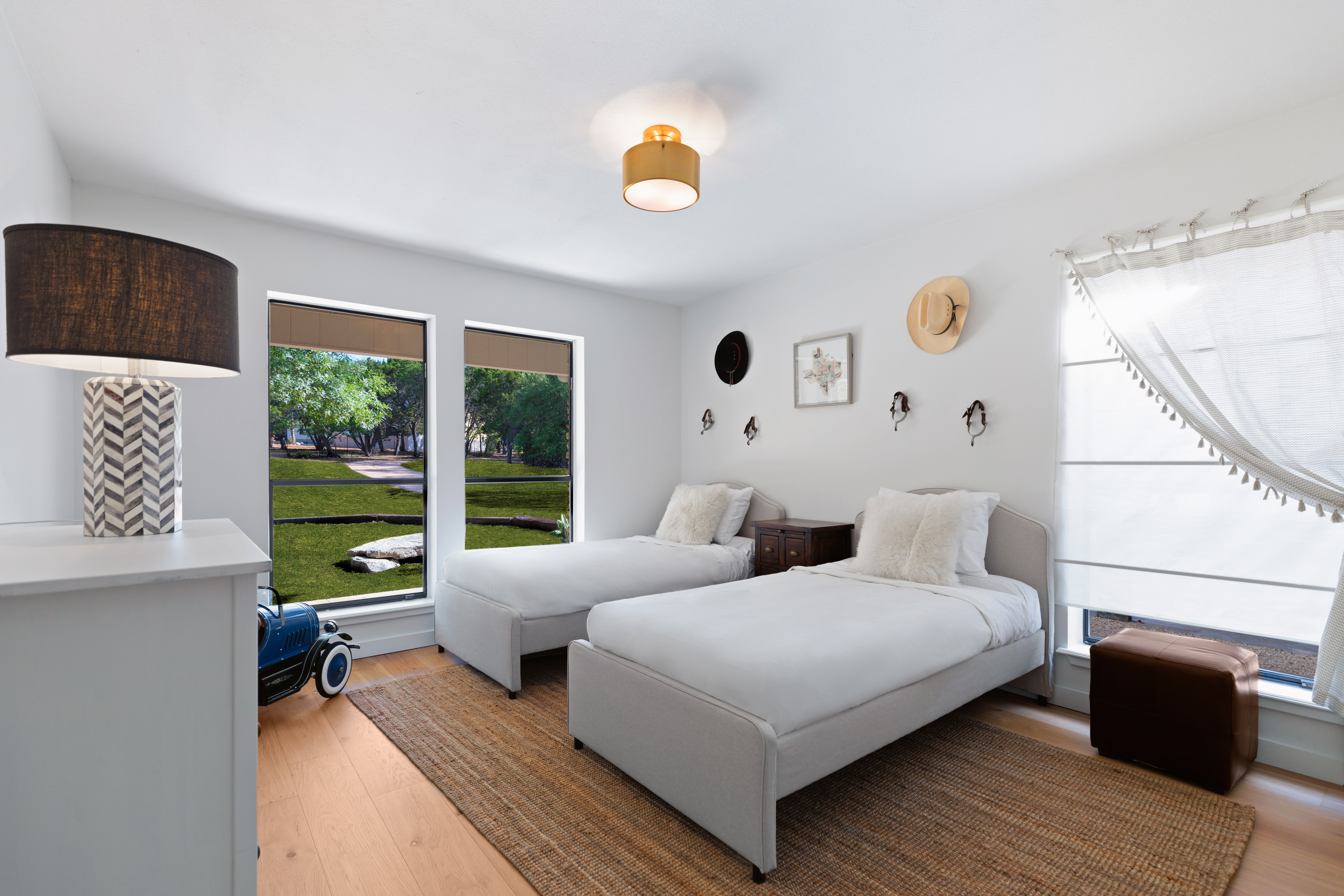 13012 South Madrone Trail
