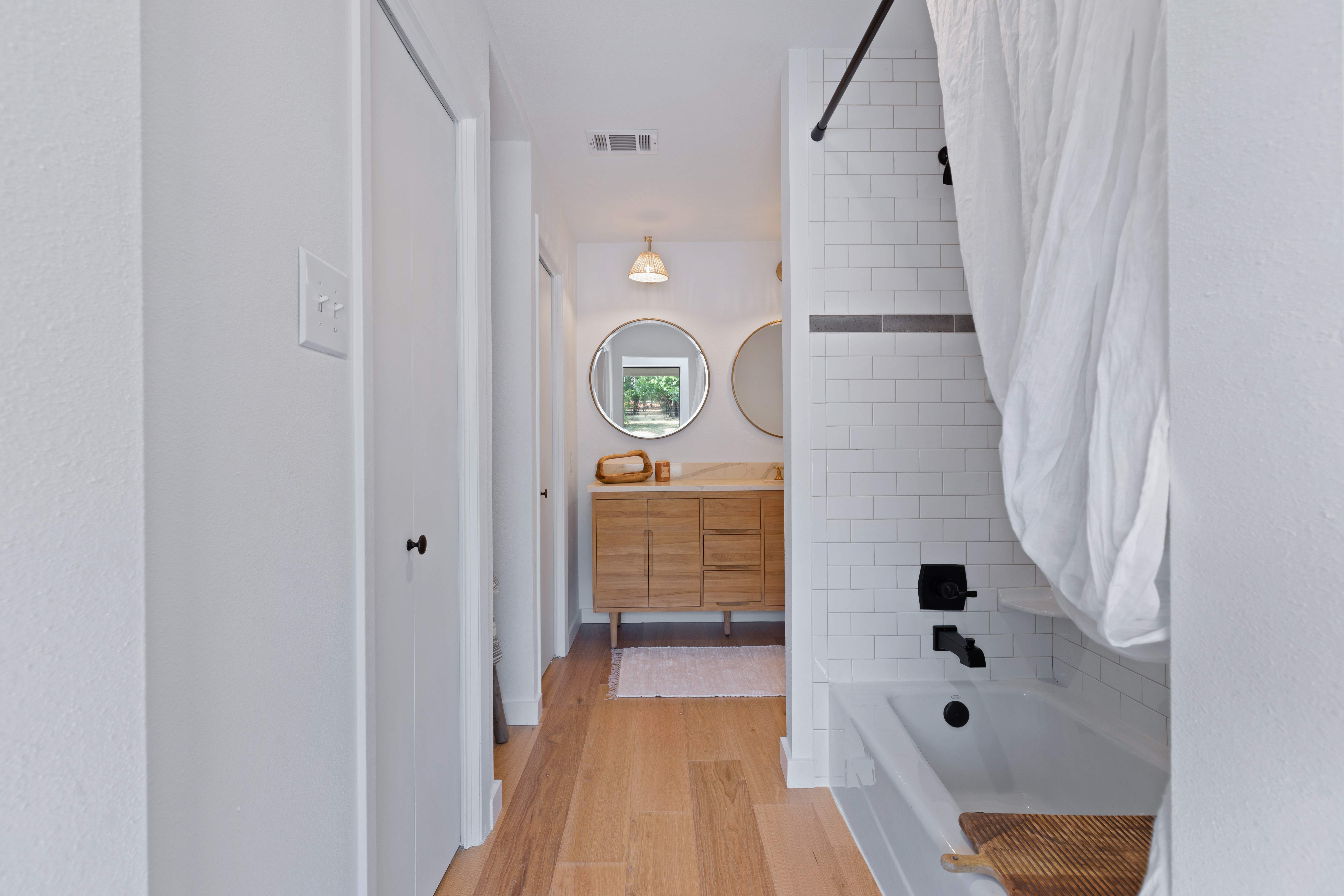 13012 South Madrone Trail