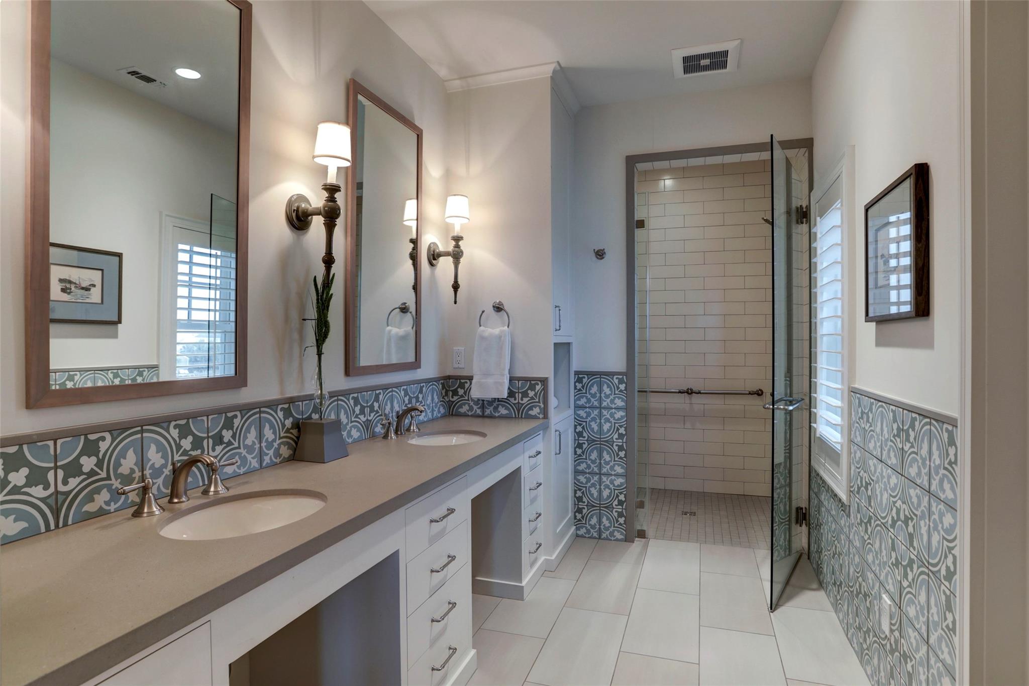 4239 Pelican Lane