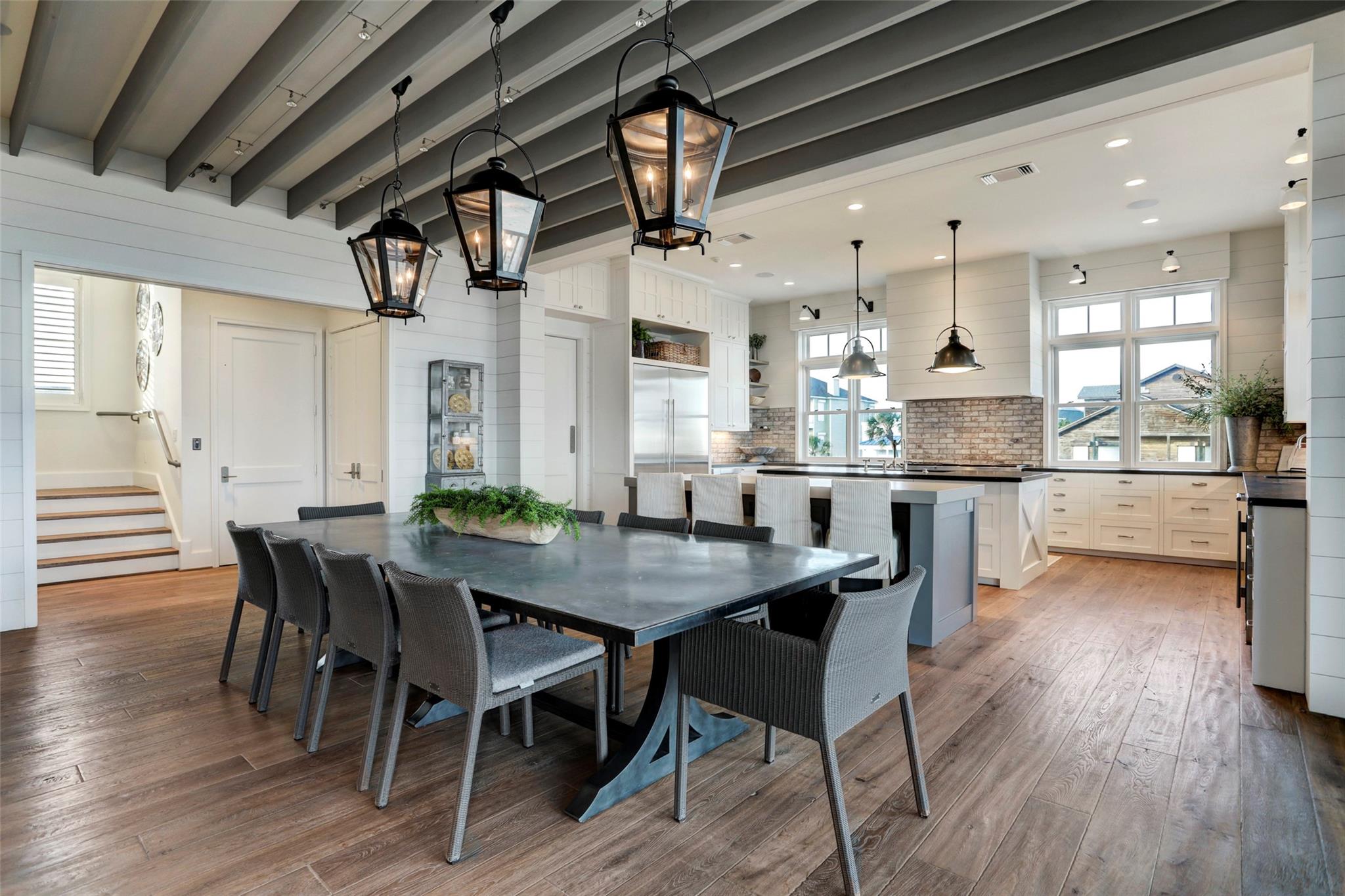 4239 Pelican Lane