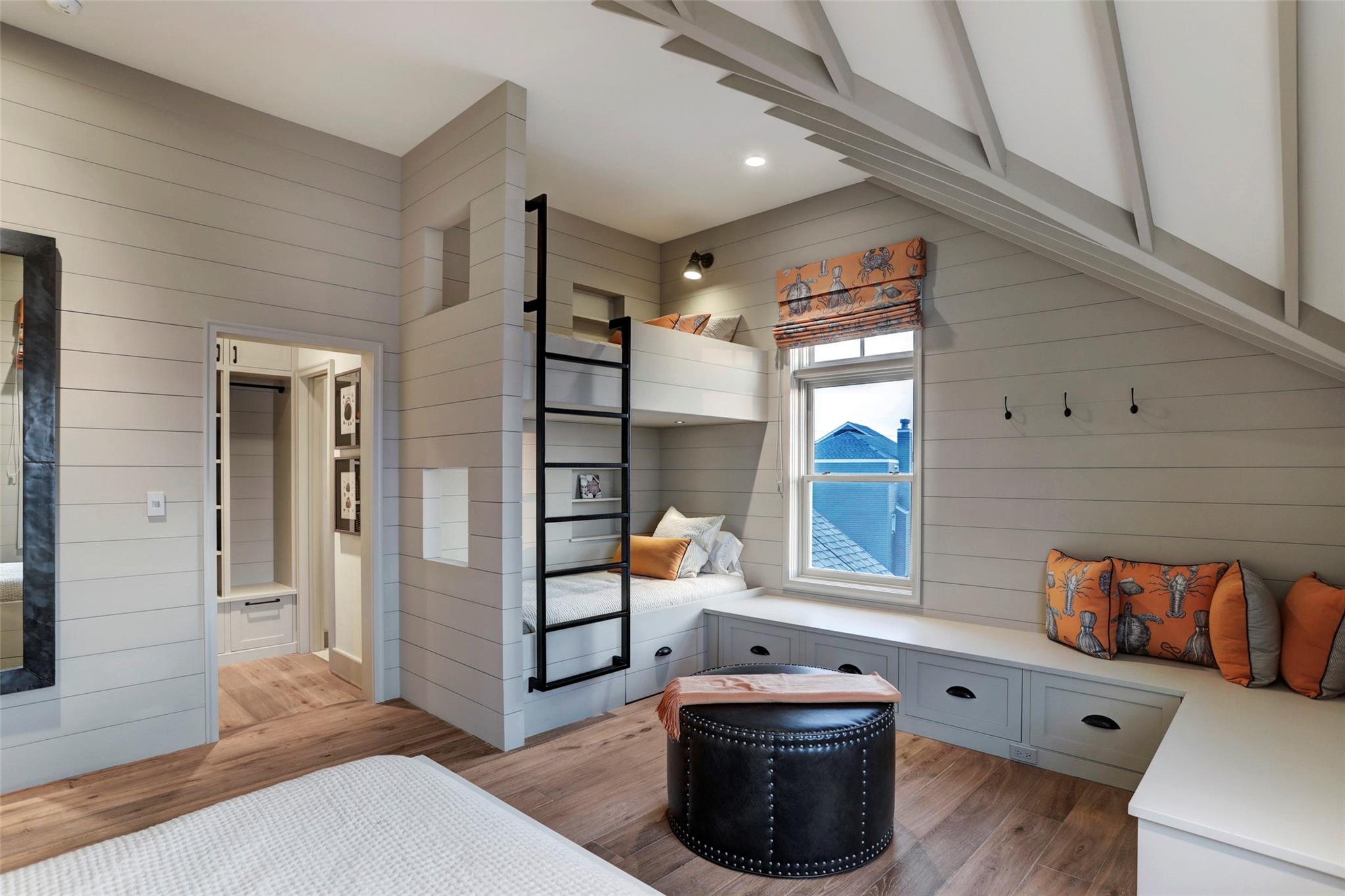 4239 Pelican Lane