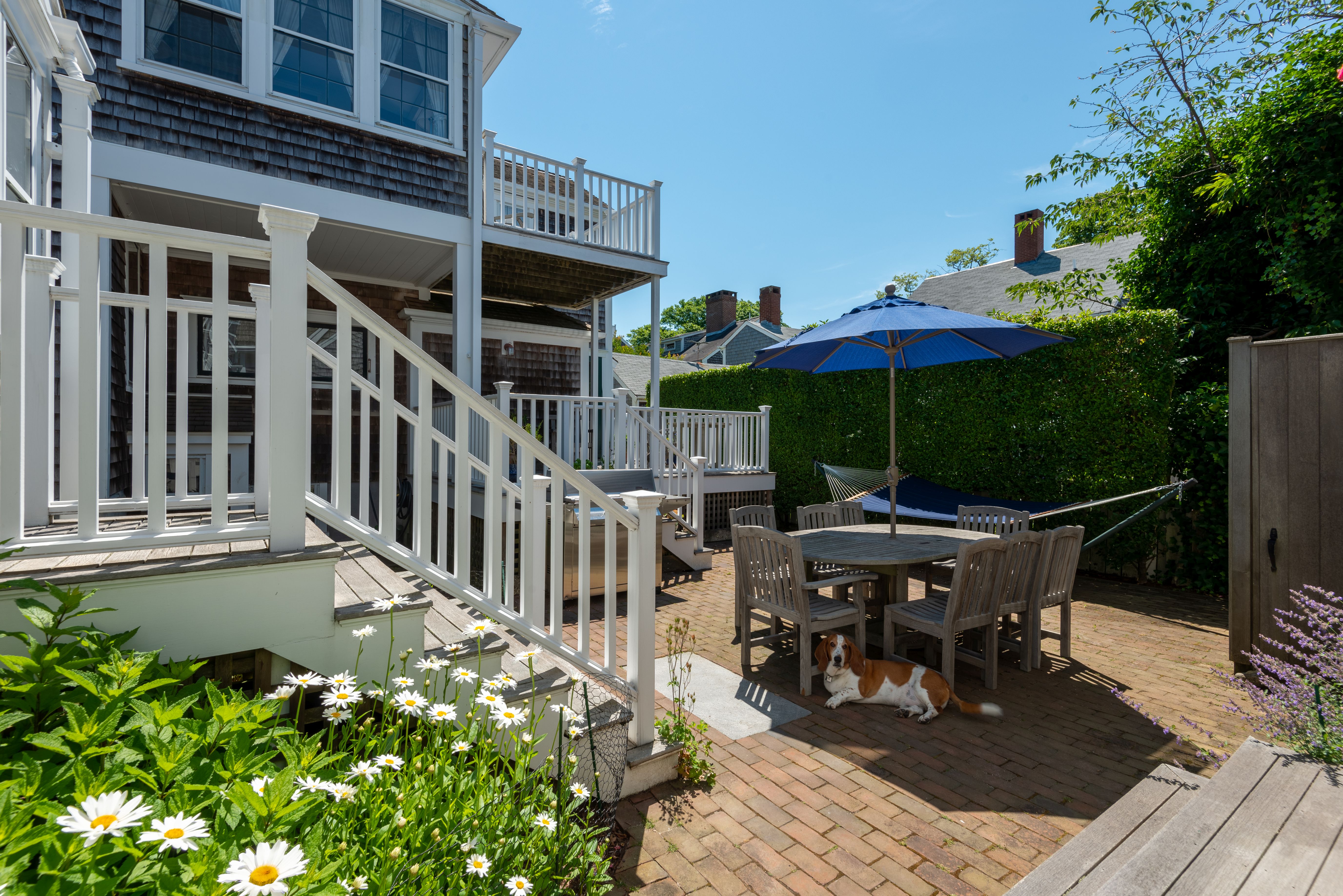 14 Hussey Street