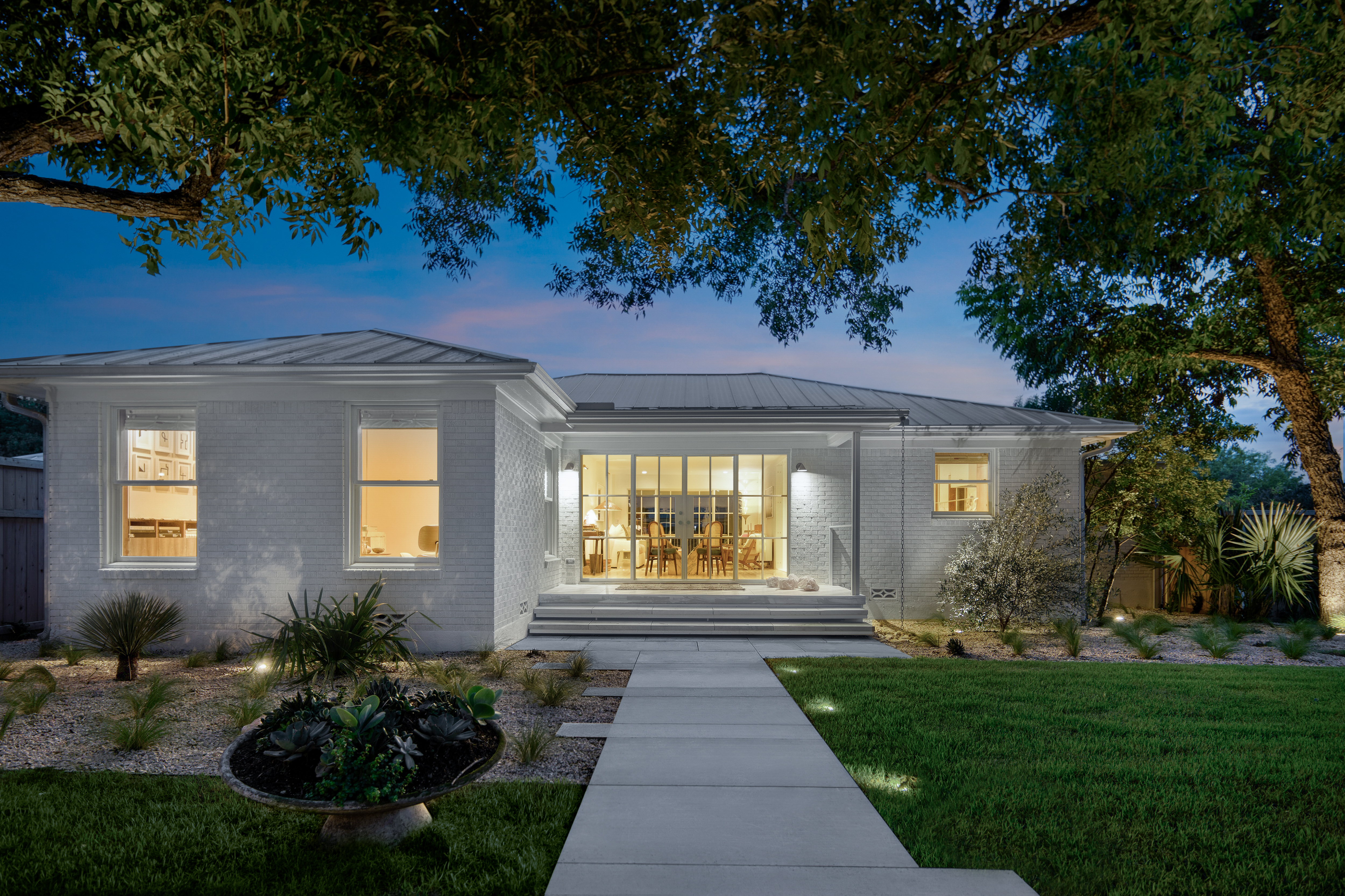 716 Brownlee Circle 