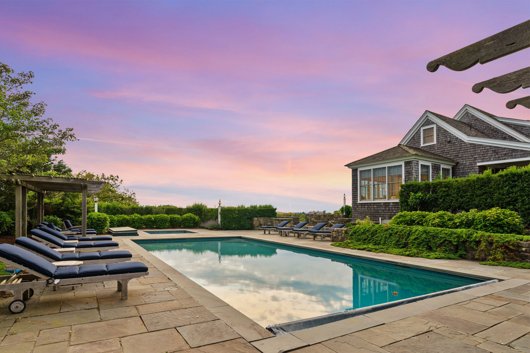 13 Washing Pond Road 