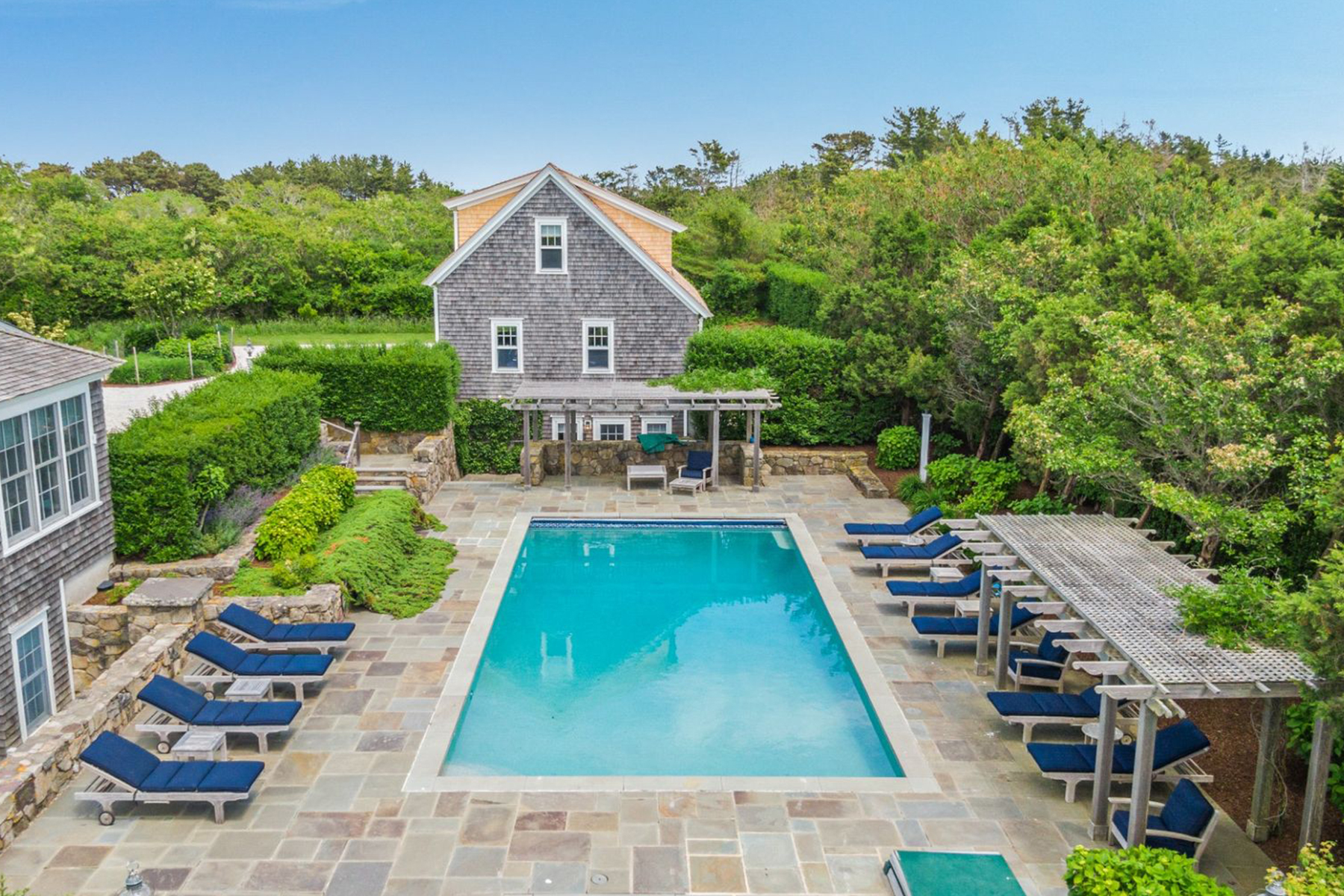 13 Washing Pond Road 