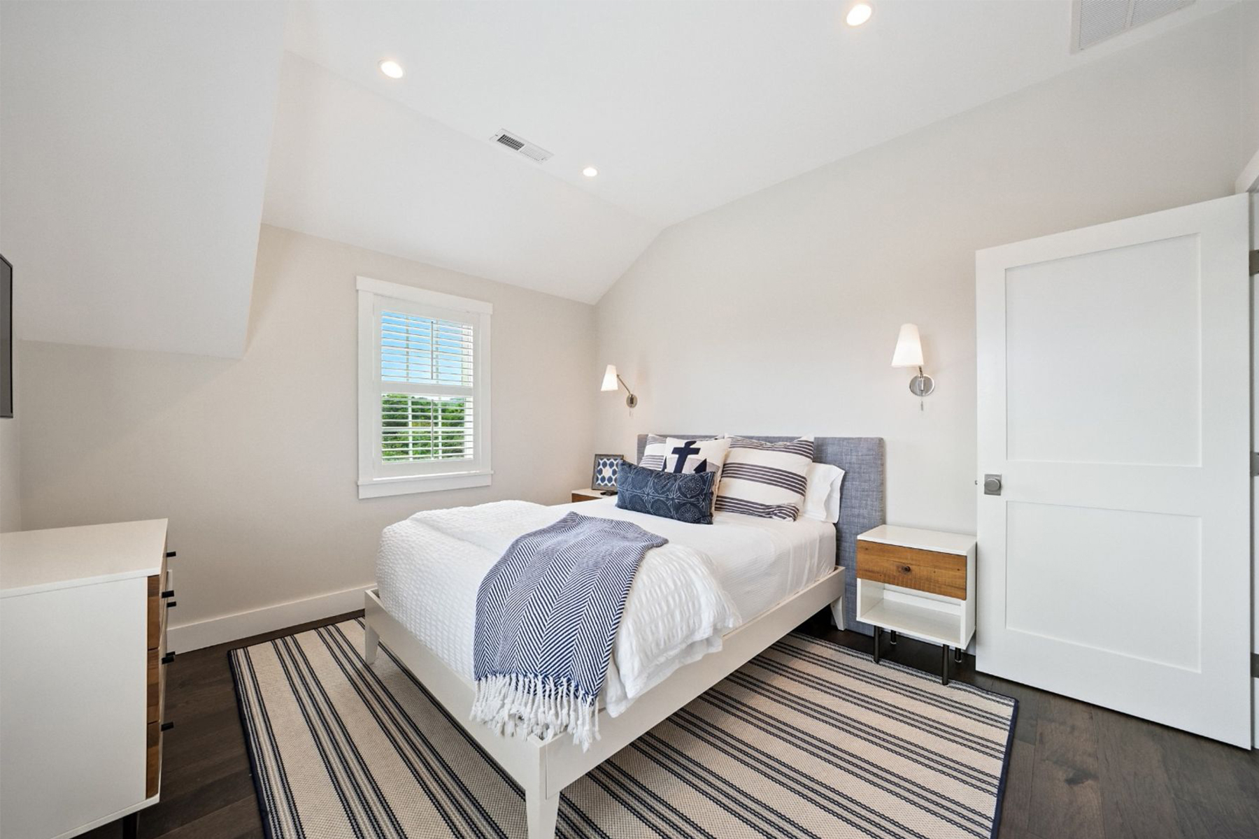 24 Flintlock Road 