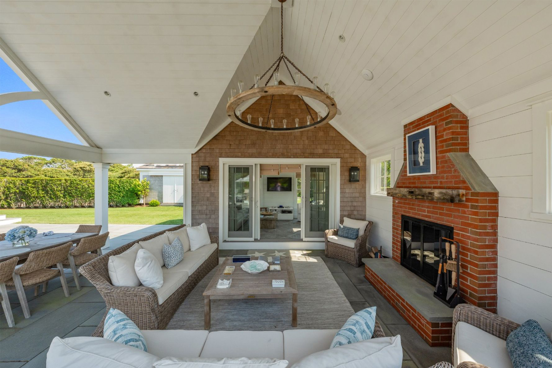 24 Flintlock Road 