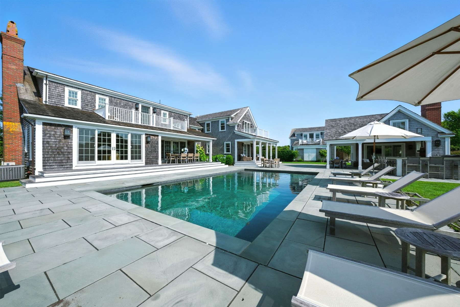 24 Flintlock Road 