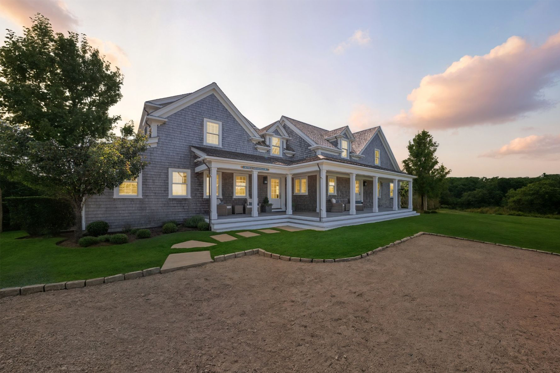 24 Flintlock Road 