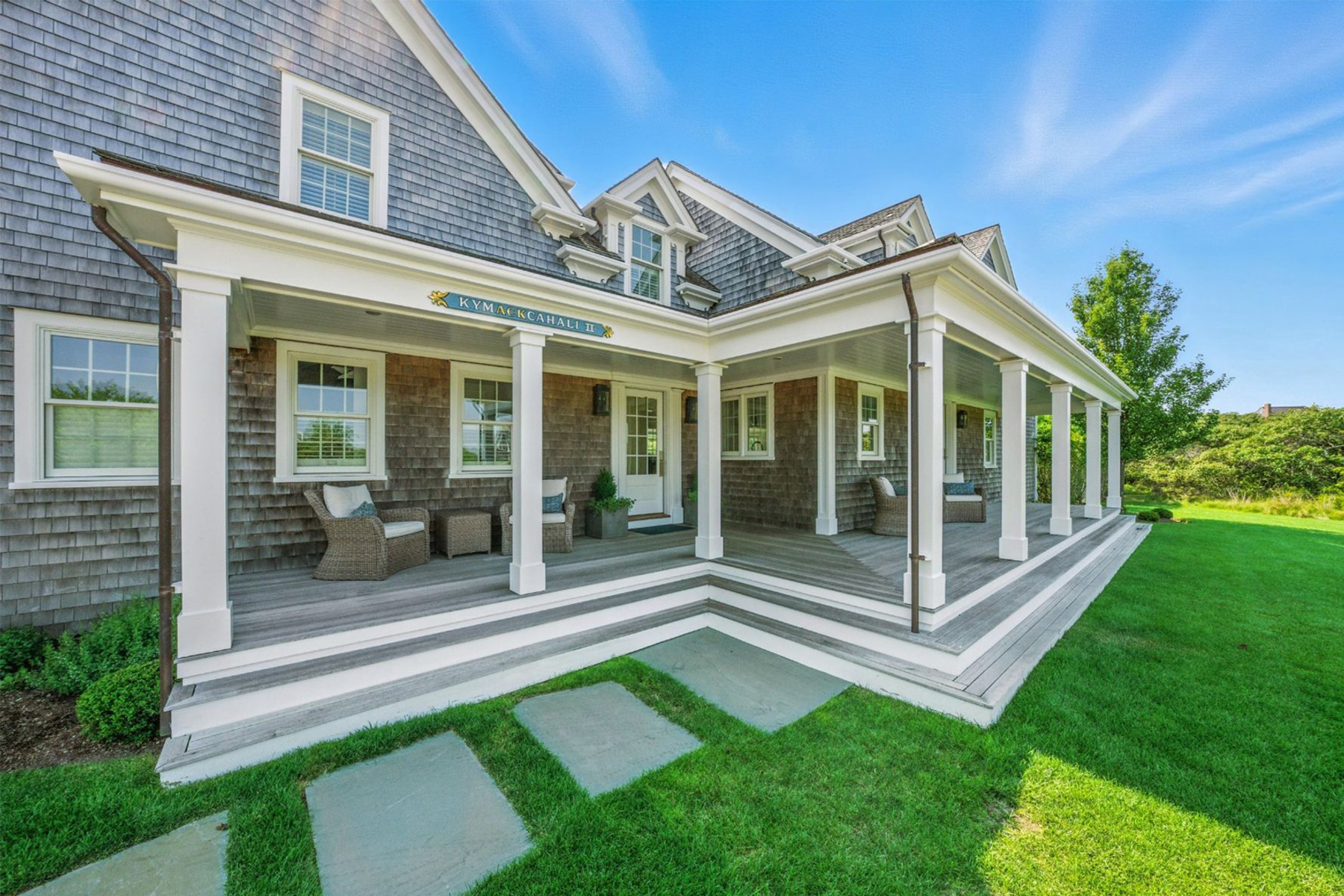 24 Flintlock Road 