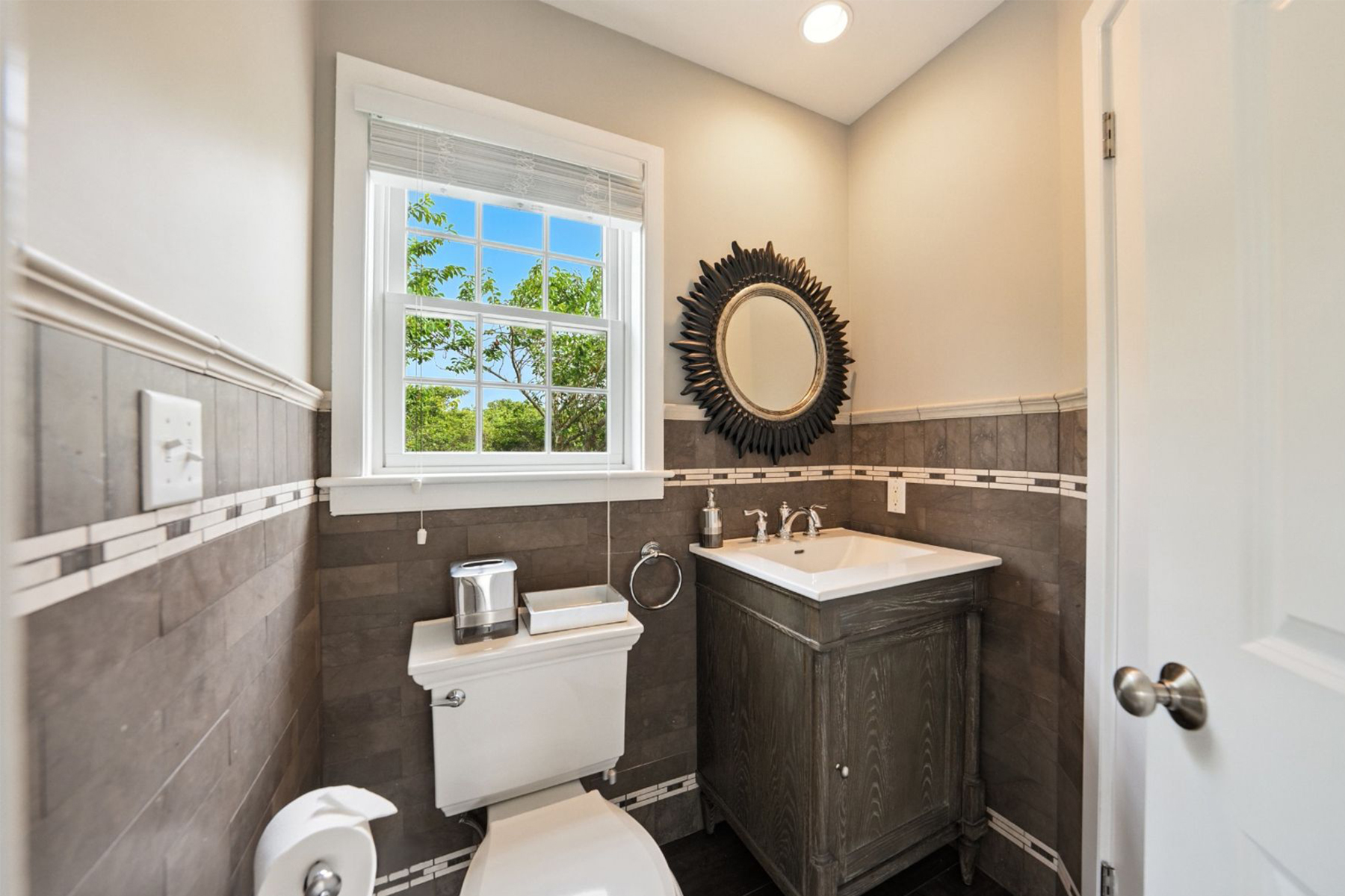 24 Flintlock Road 
