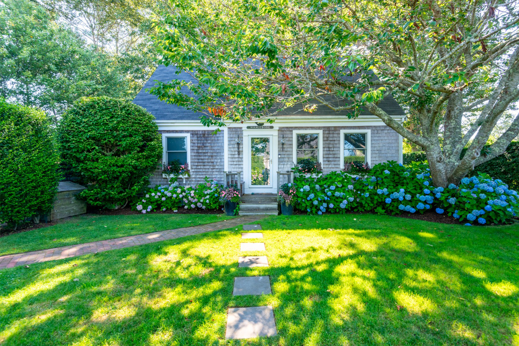 8 Polliwog Pond Road 