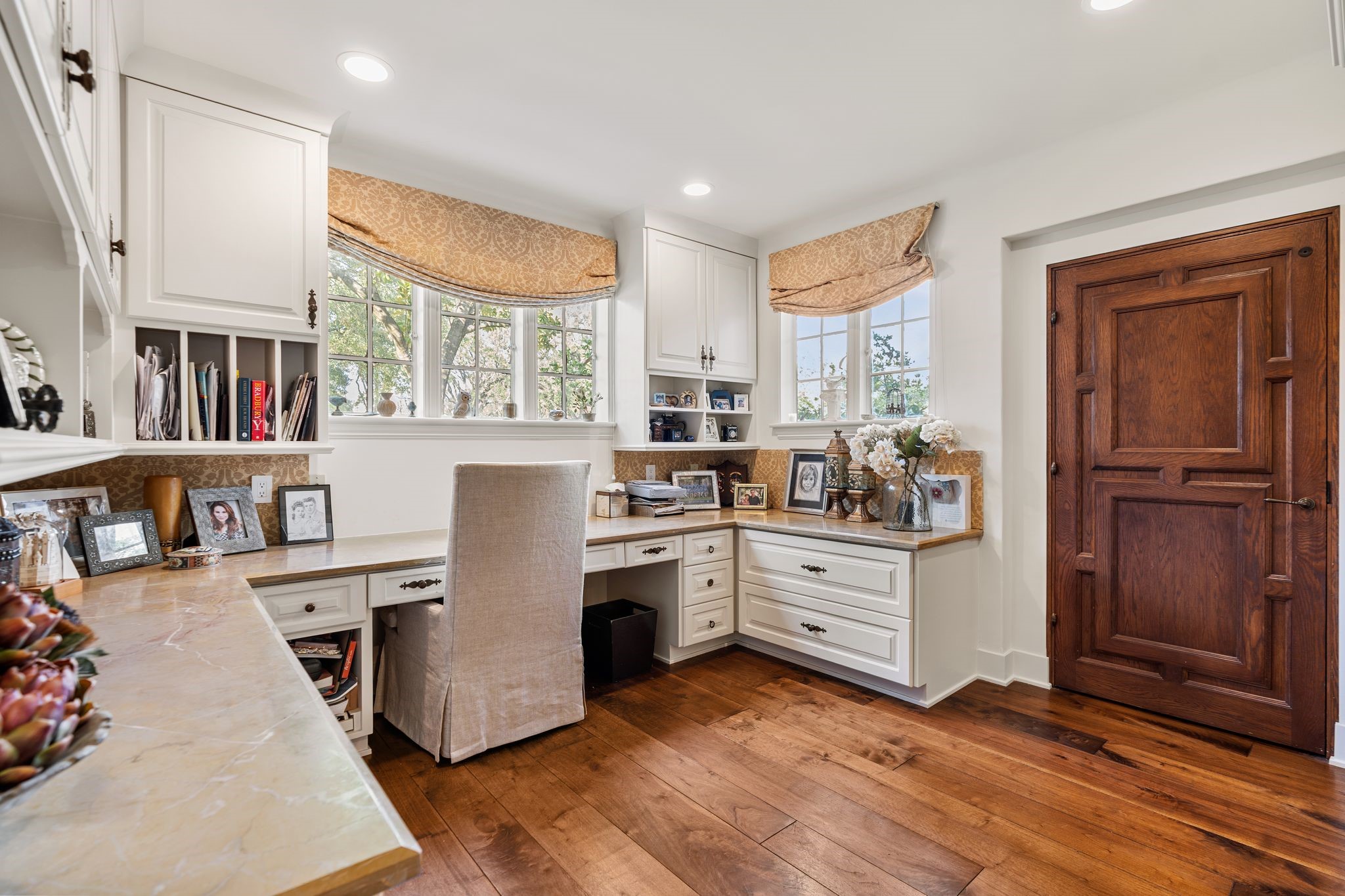 3325 Inwood Drive