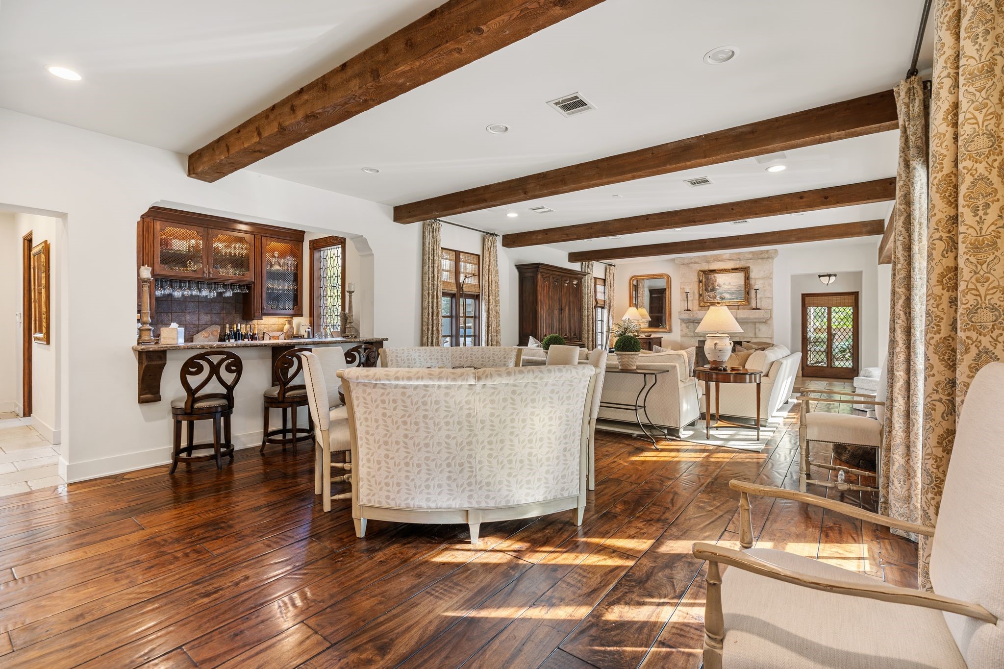3325 Inwood Drive