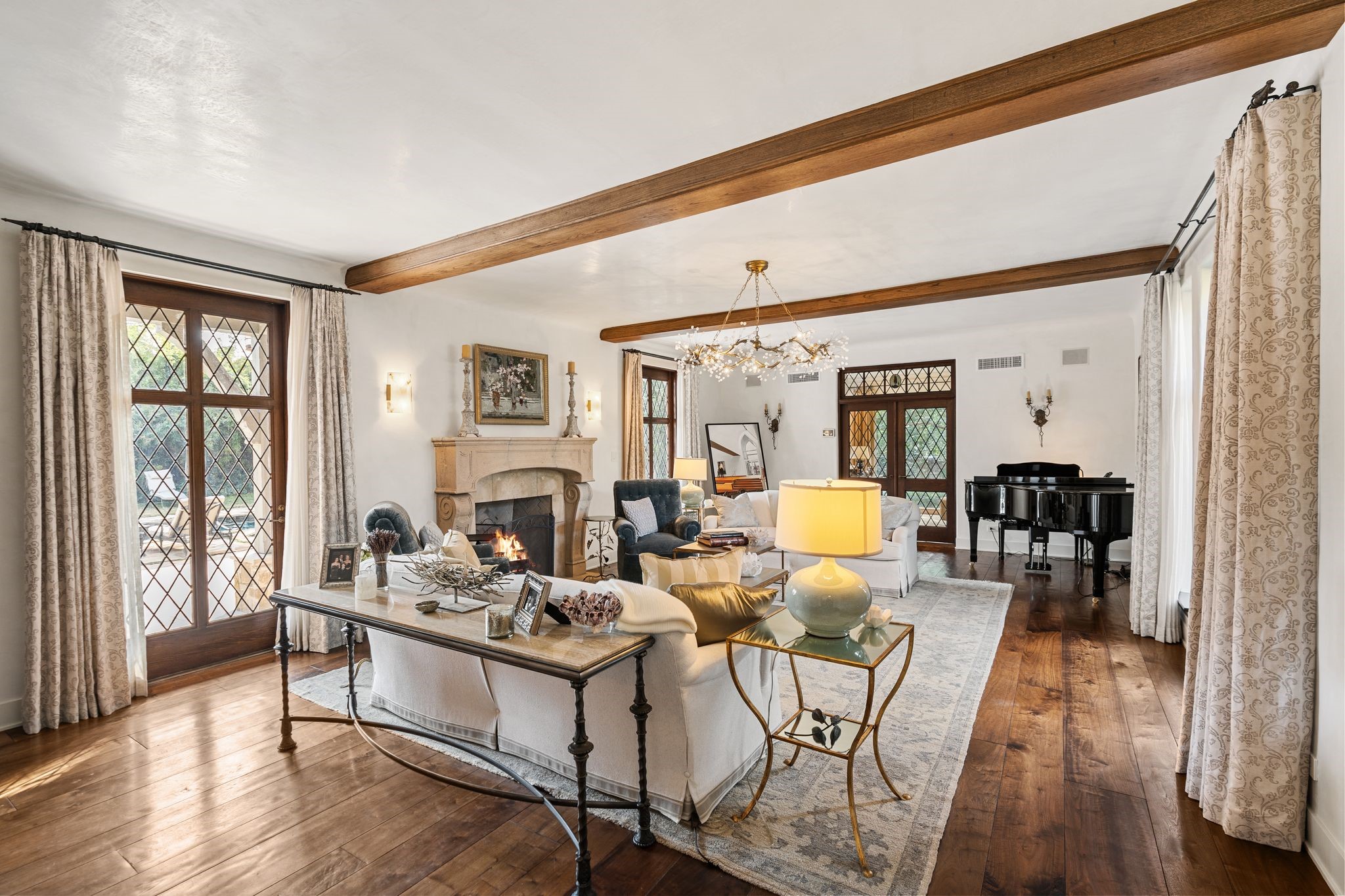 3325 Inwood Drive