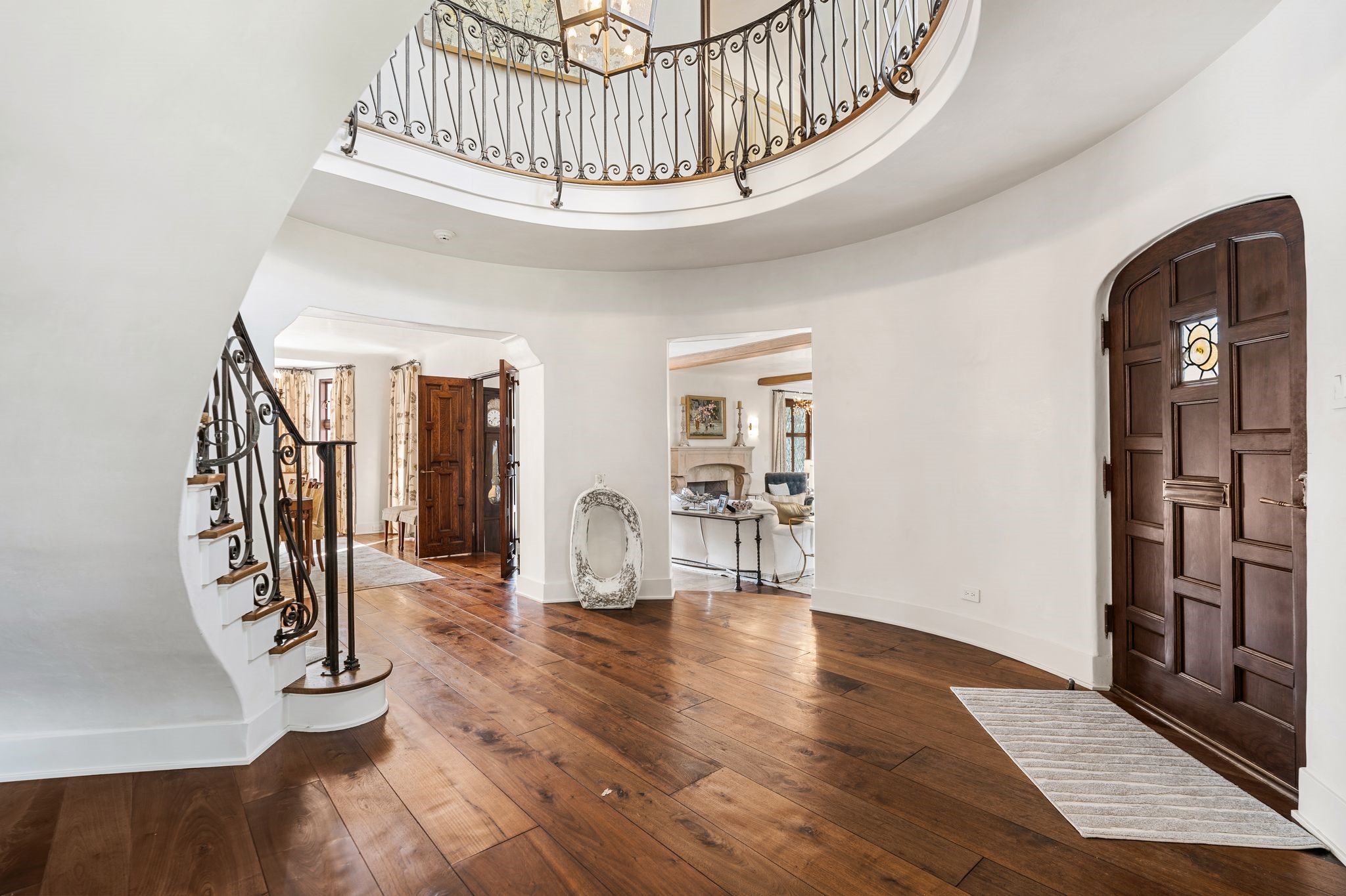 3325 Inwood Drive