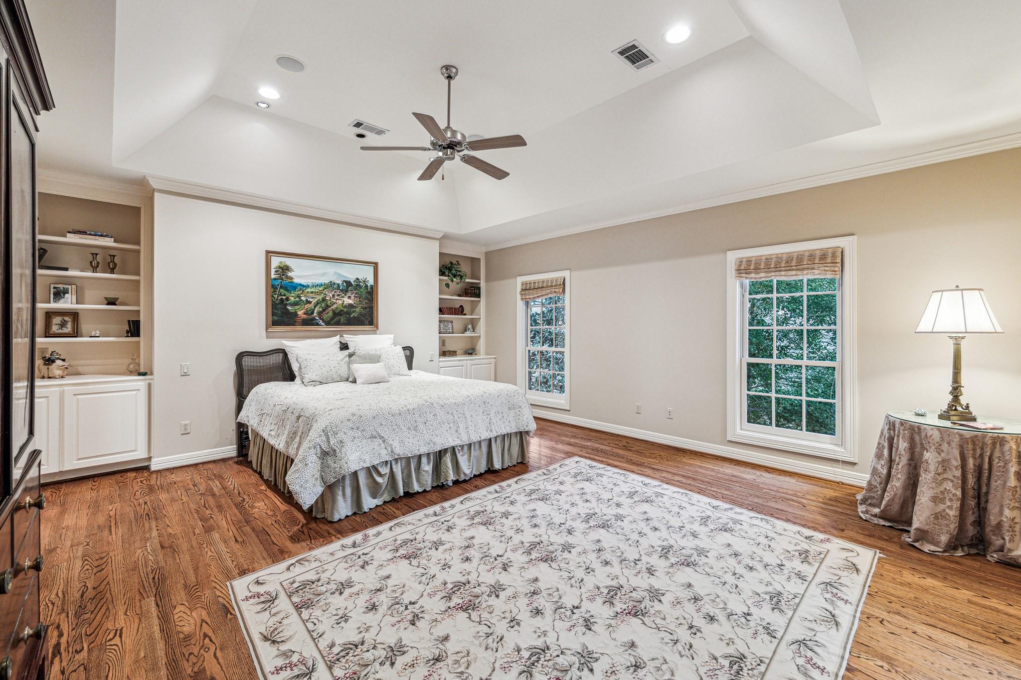 52 Briar Hollow Lane