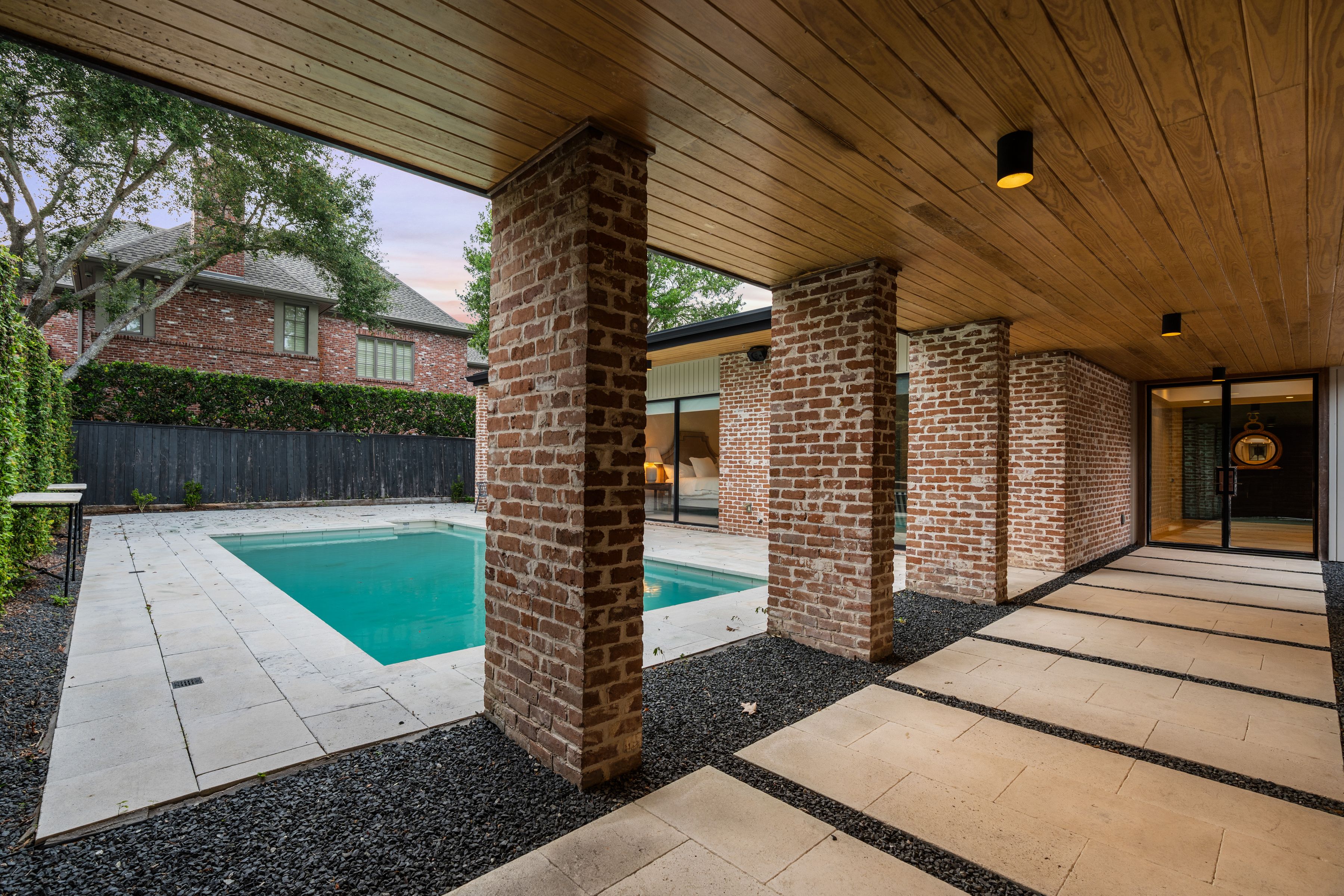 7614 River Point Drive 