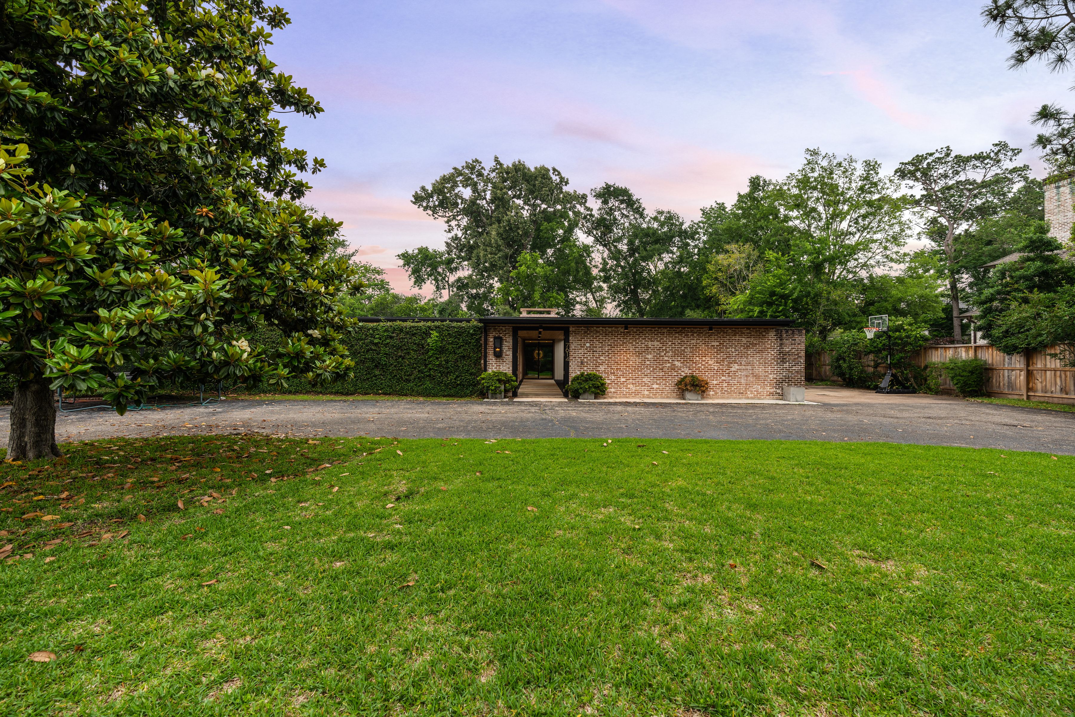 7614 River Point Drive 