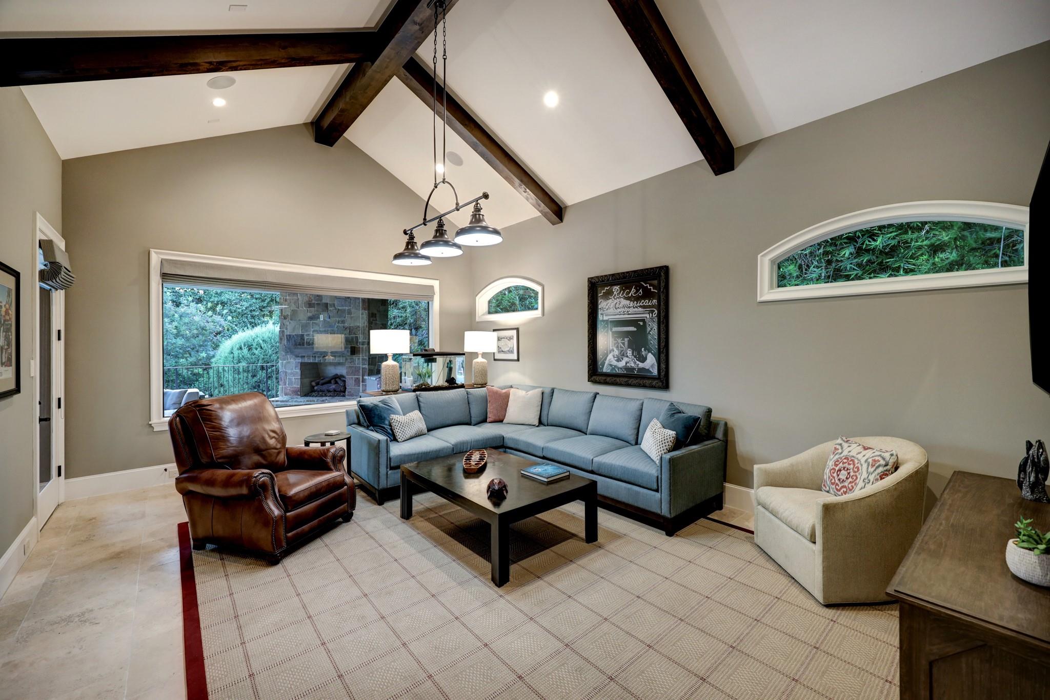 305 Glenwood Drive